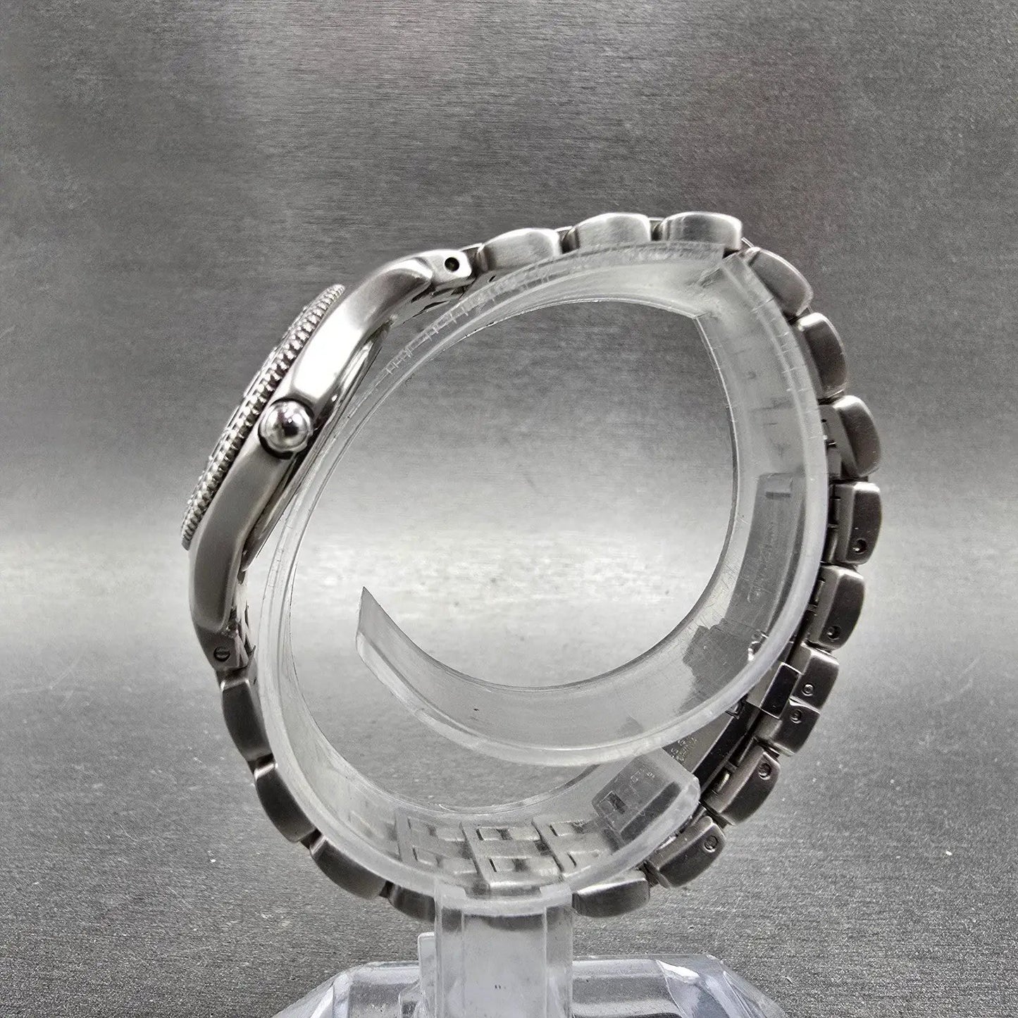 Citizen ECo-Drive Watch Women 26mm MOP Dial Silver Tone Round E031-S034744 Runs6