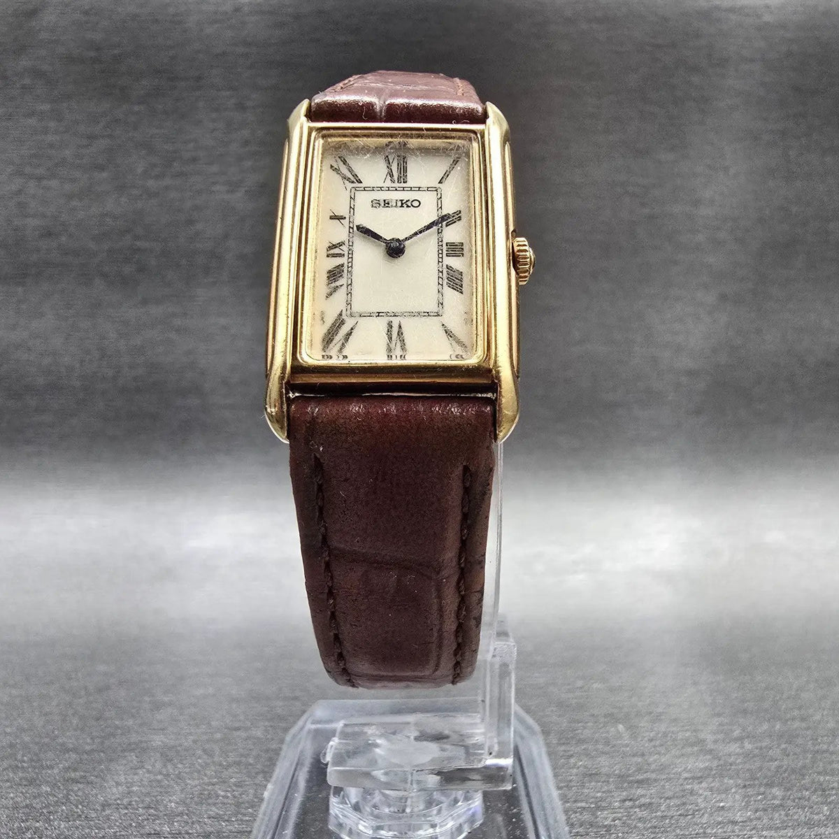 Seiko Tank Watch Women 18mm Ivory Dial Gold Tone Rectangle 1N00-0EL0 New Battery5