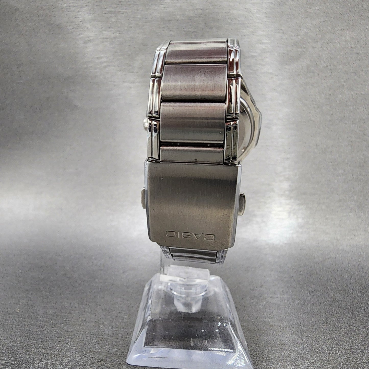 Casio Illuminator MTPE200 Watch Men 45mm Black Dial Silver Tone Daydate NewBatt9