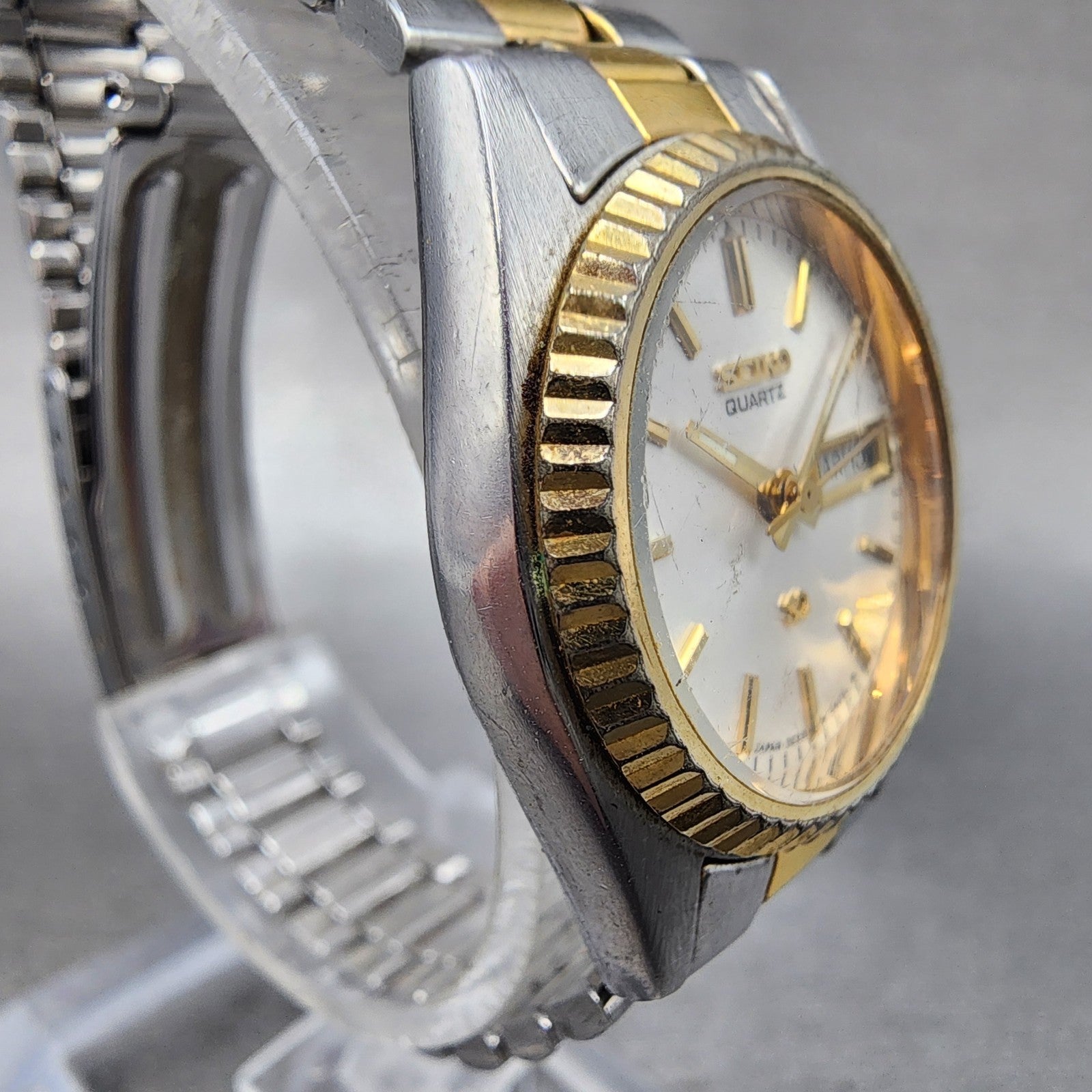 Seiko SQ Watch Women 24mm Silver Dial Two Tone Daydate 3e230a69 New Battery3