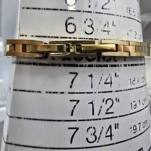 Elgin Watch Women 18mm MOP Dial Gold Tone Oval ELL02 New Battery Crytstals11