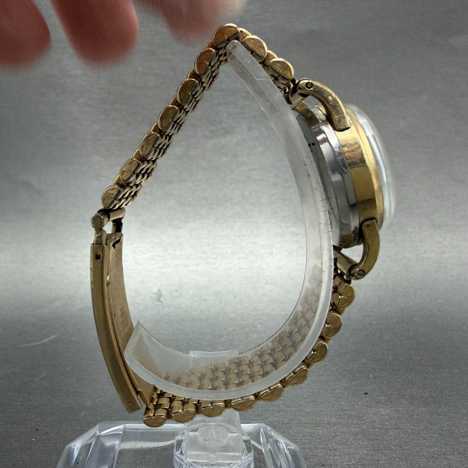 Gruen Military Watch Women 24mm Cream Dial Gold Tone Round Manual Wind READ!!!!!8