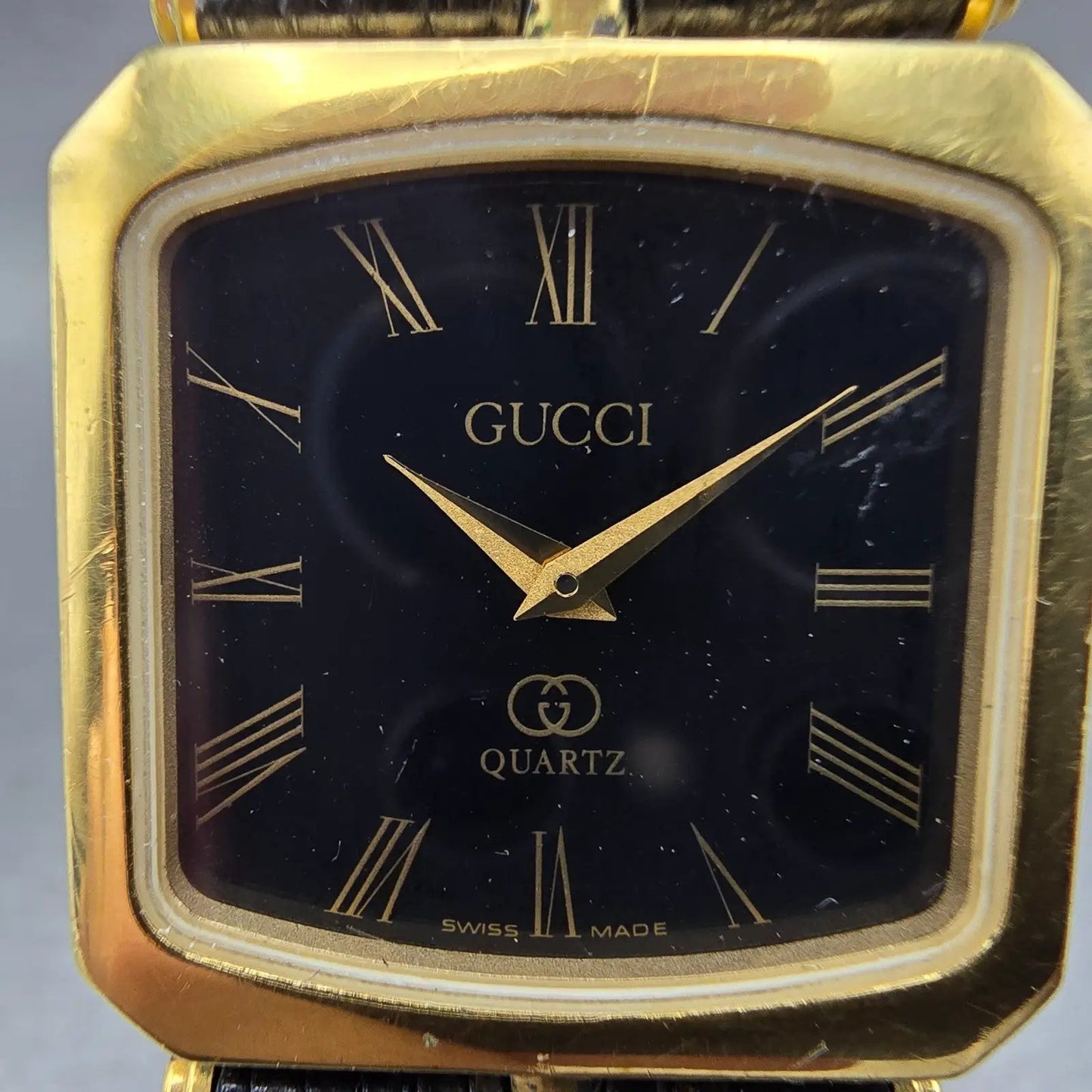 Gucci Tank Watch Men 25mm Black Dial Gold Tone Square PARTS Vintage Swiss2