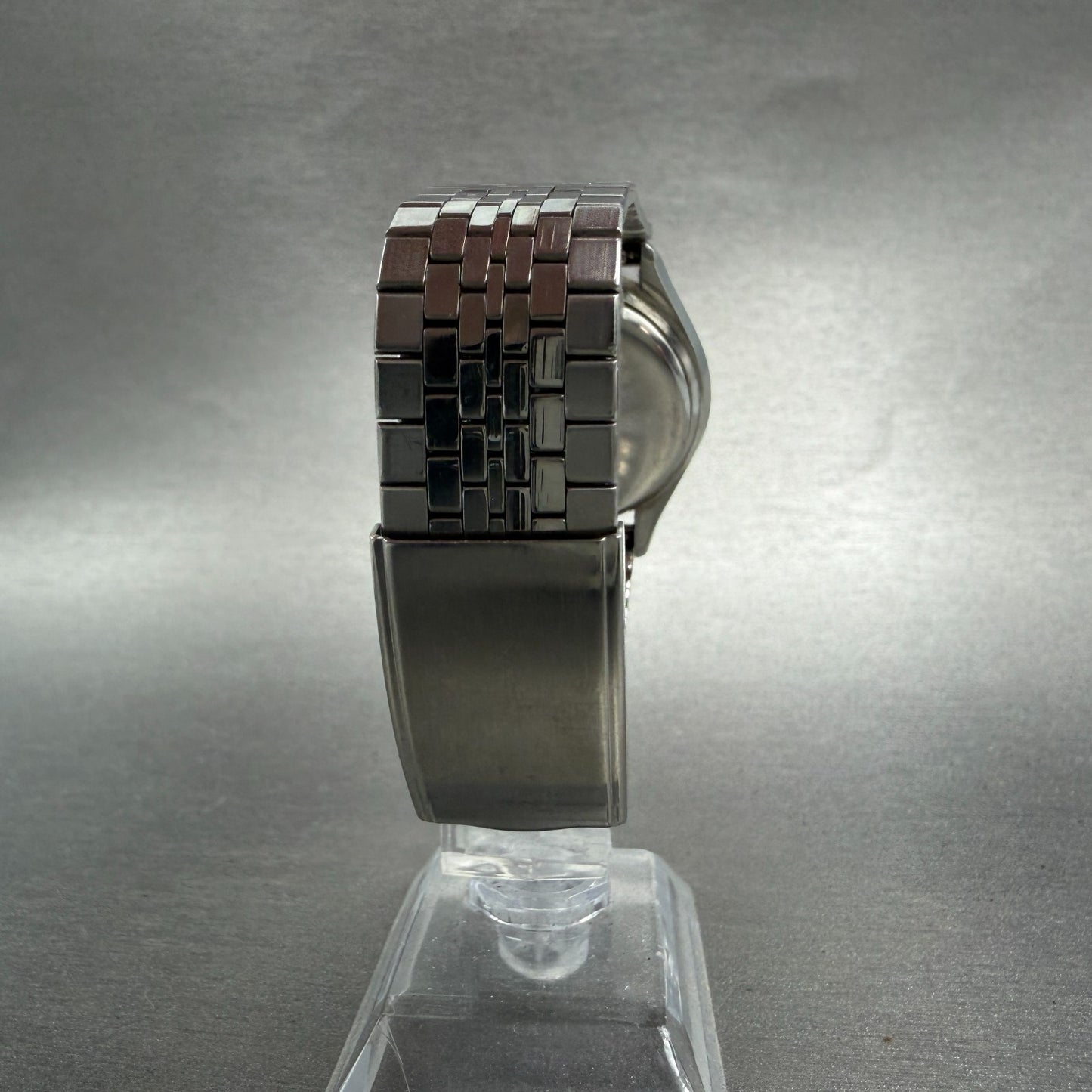Seiko QT Watch Men 36mm Silver Dial Silver Tone Date Round 0822-8020 New Battery7