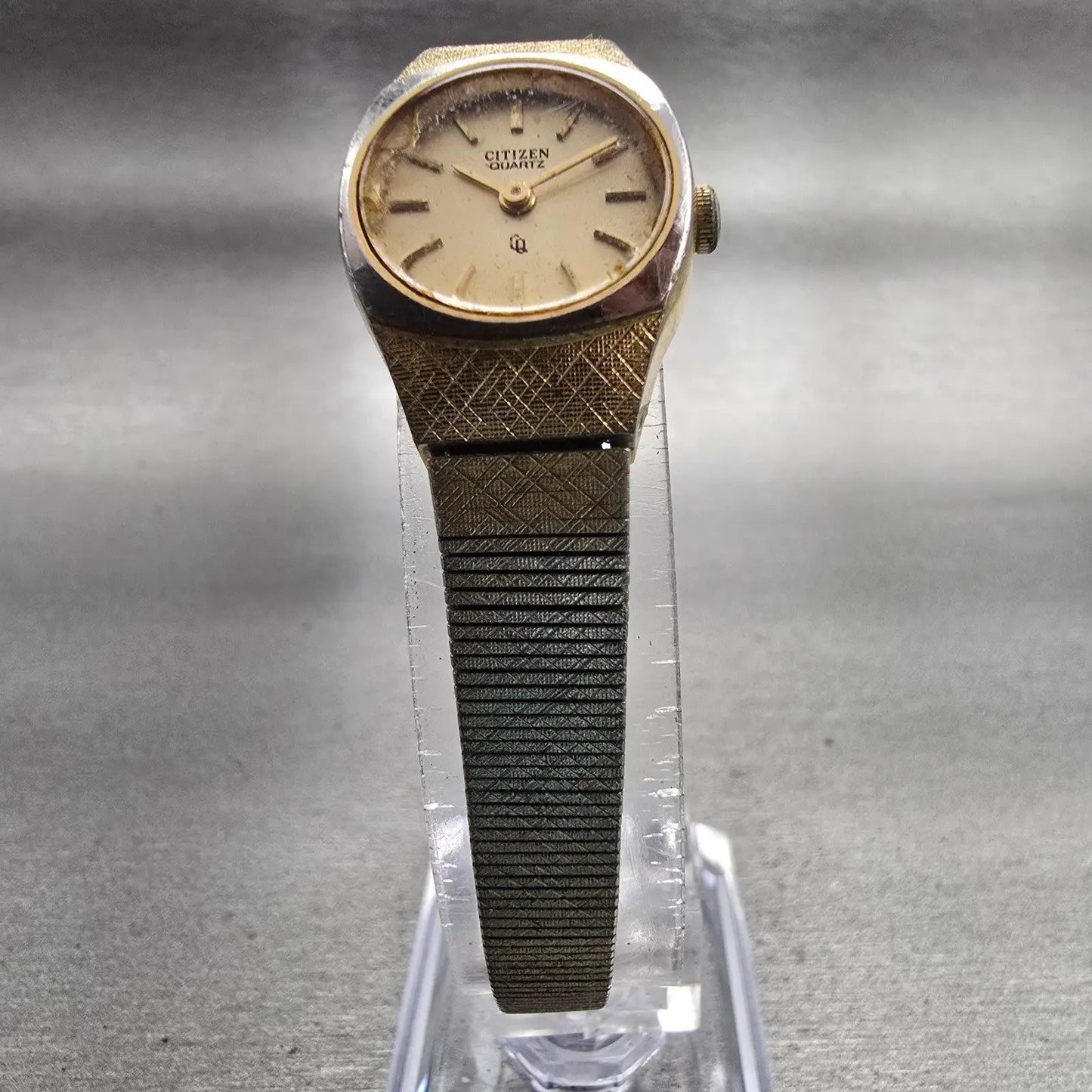 Citizen CQ Watch Women 18mm Gold Dial Gold Tone Round 4-832779 New Battery VTG6