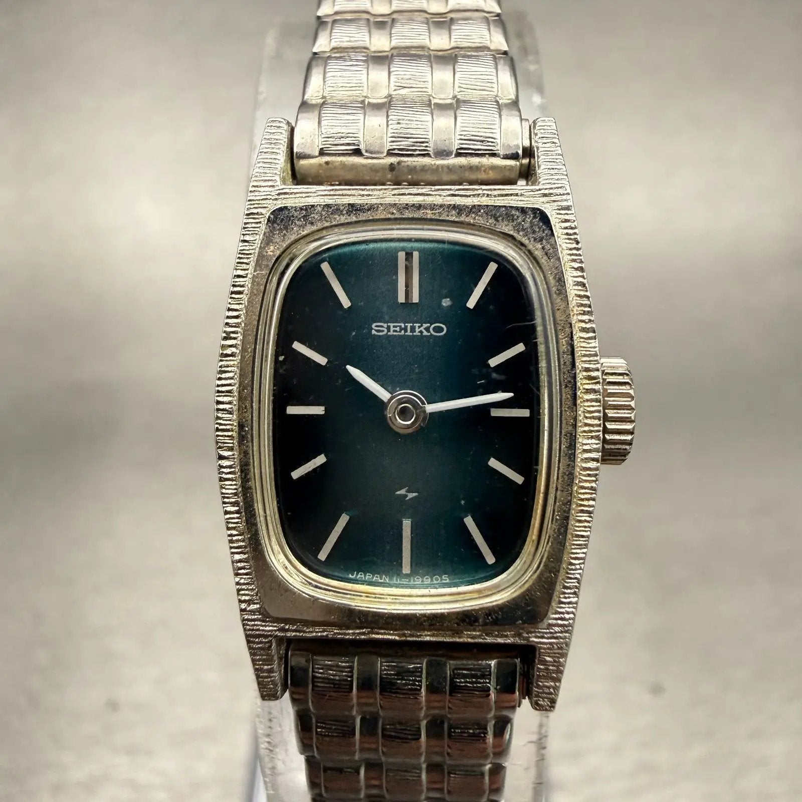 Seiko Watch Women 15mm Blue Dial Silver Tone Rectangle 11-3669 Vintage Works0
