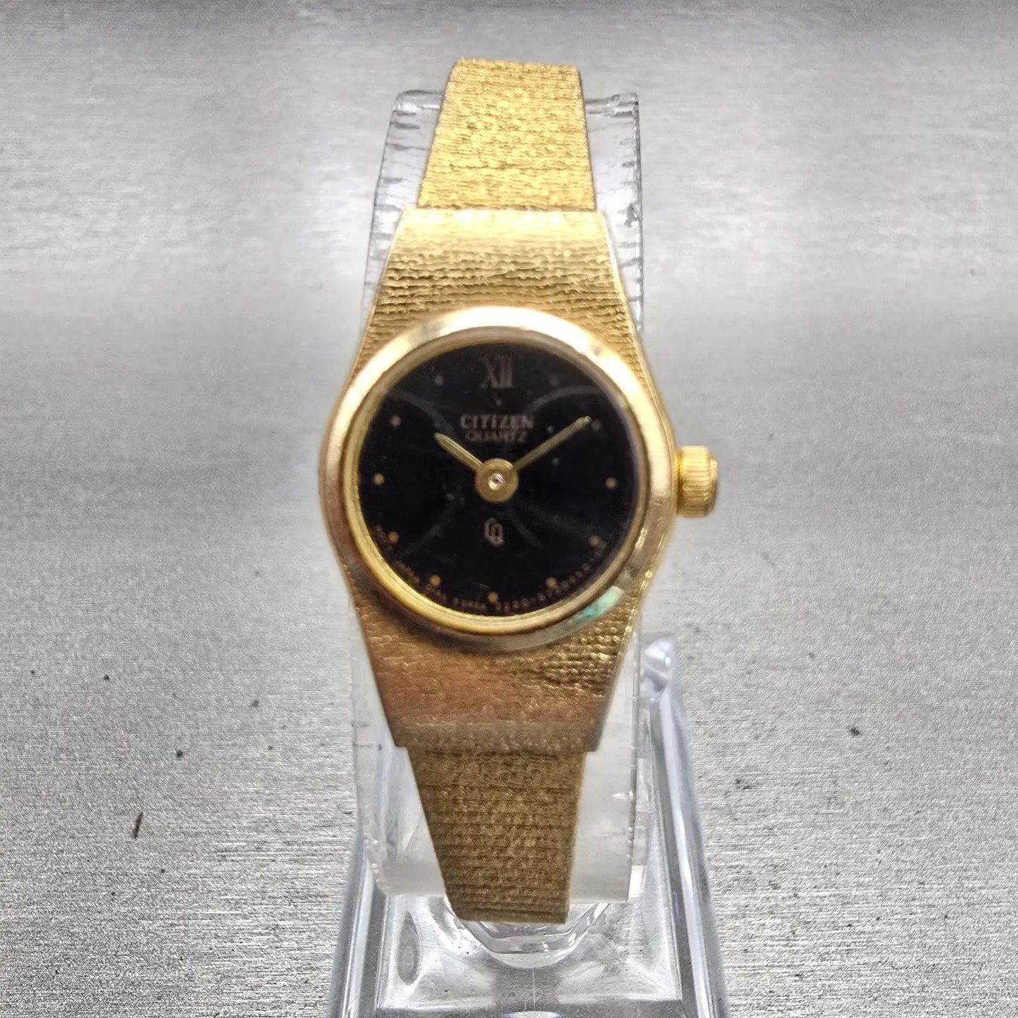 Citizen CQ Watch Women 17mm Black Dial Gold Tone Round 3220-890779 New Battery0