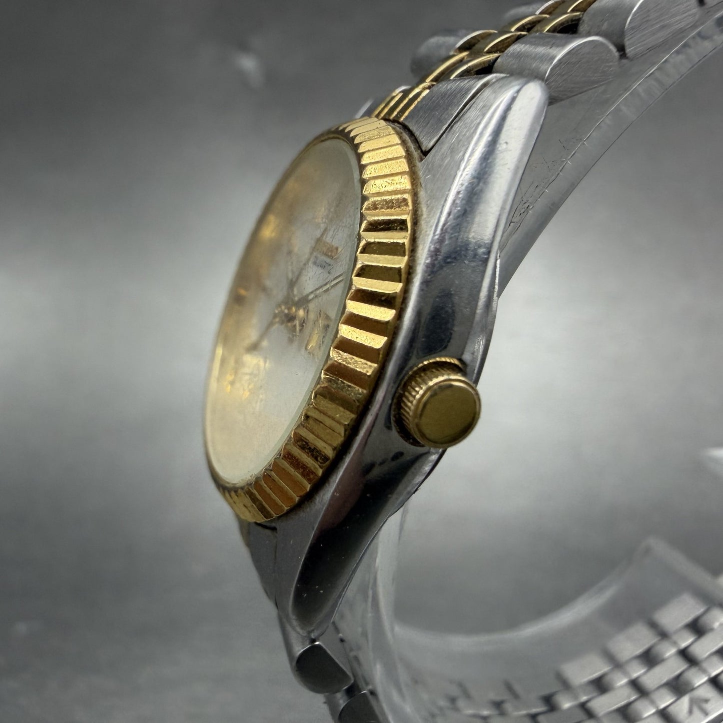 Seiko Watch Women 25mm White Dial Two Tone Daydate Round 7n83-0041 New Batt N6R2