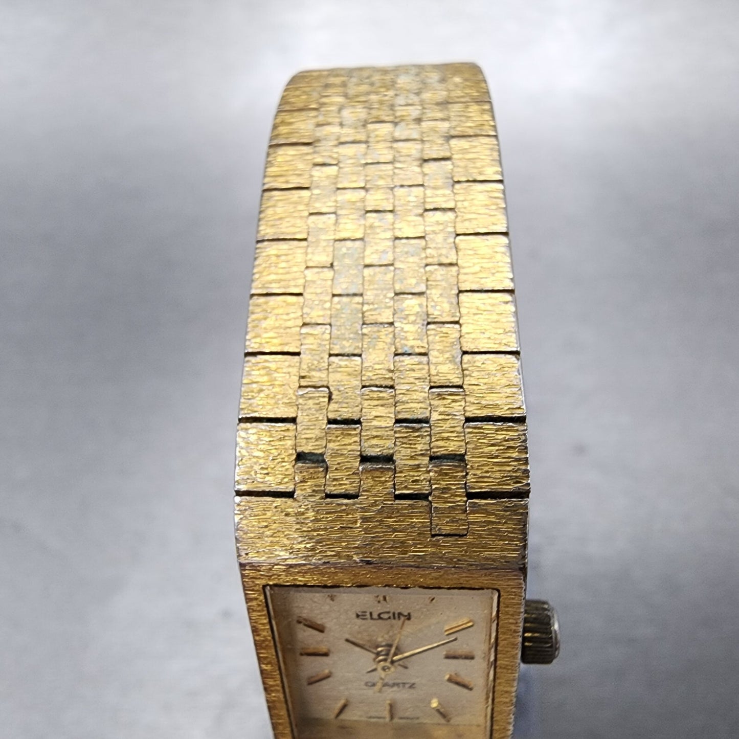 Elgin Tank Watch Women 16mm Champagne Dial Gold Tone Date Rectangle New Battery5