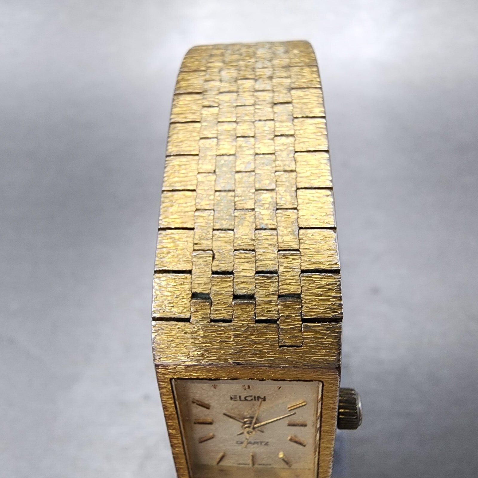 Elgin Tank Watch Women 16mm Champagne Dial Gold Tone Date Rectangle New Battery5