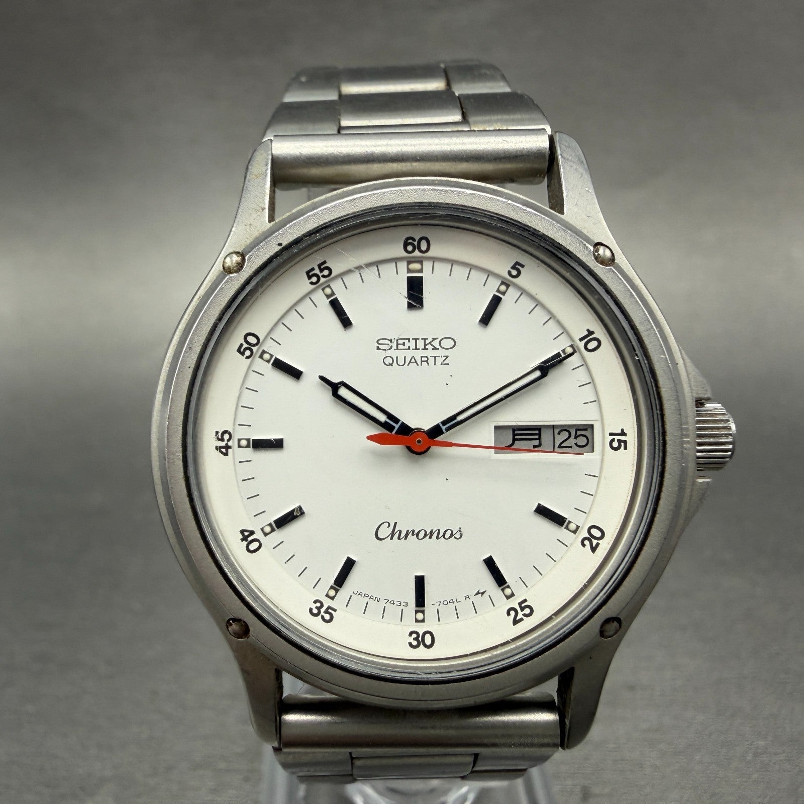 Seiko Chronos Watch Men 34mm White Dial Silver Tone Daydate 7433-7030 NewBattery0