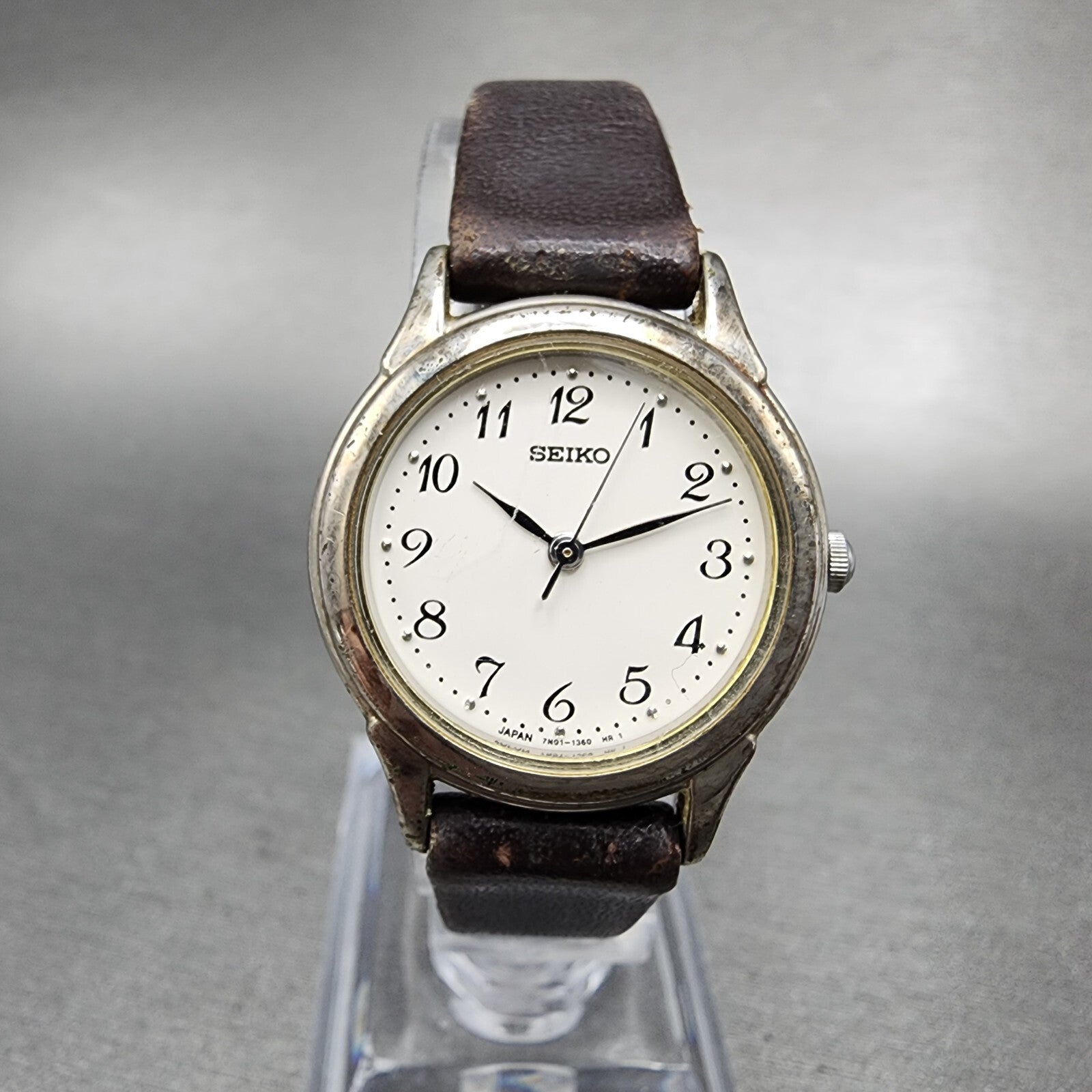 Seiko Watch Women 24mm White Dial Silver Tone Round 7N016880 New Battery0