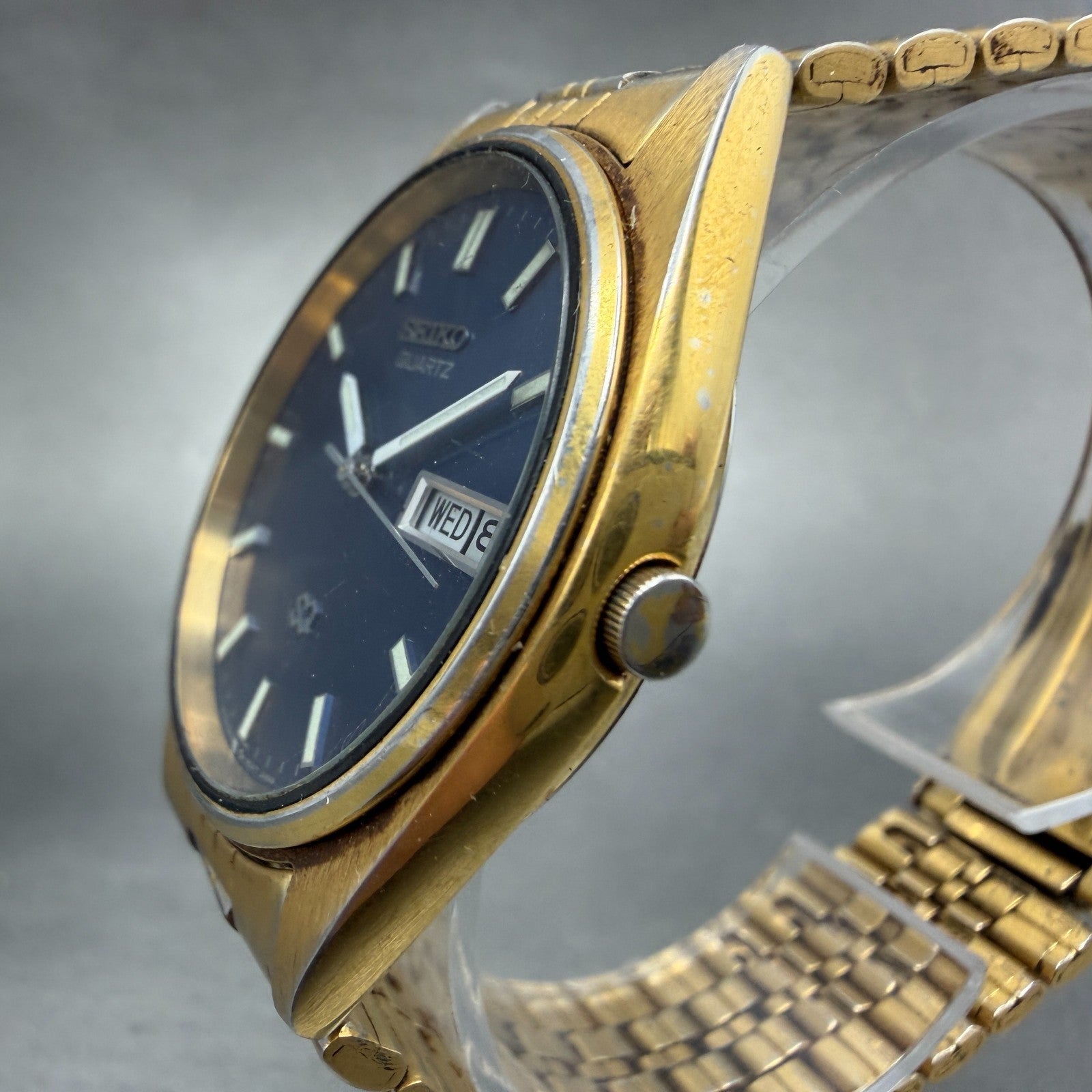 Seiko SQ Watch Men 35mm Blue Dial Gold Tone Daydate Round 5Y23-8A11 PARTS VTG3