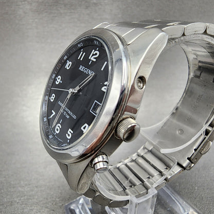 Reguno Watch Men 37mm Black Dial Silver Tone Date Solar H415T017274 Works4