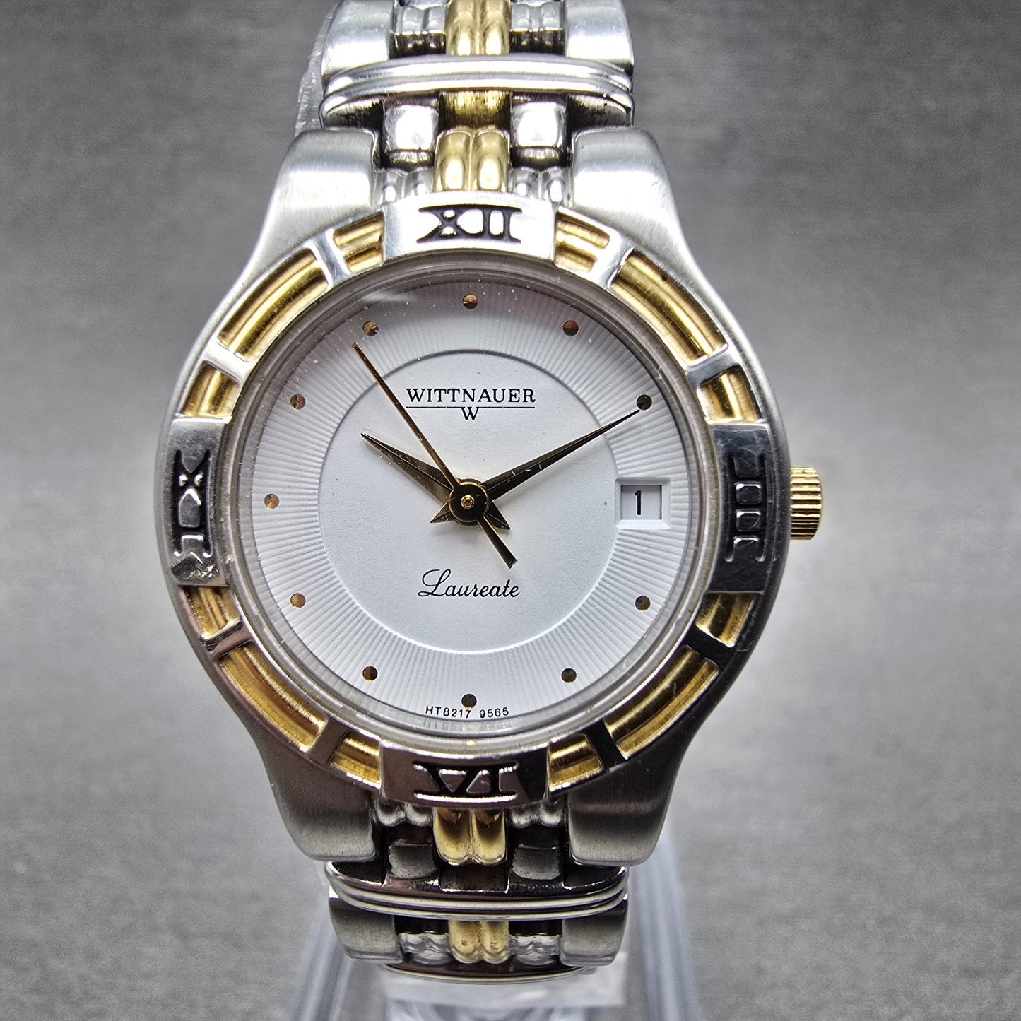 Wittnauer Laureate Watch Women 25mm White Dial Two Tone Date Round New Battery P0