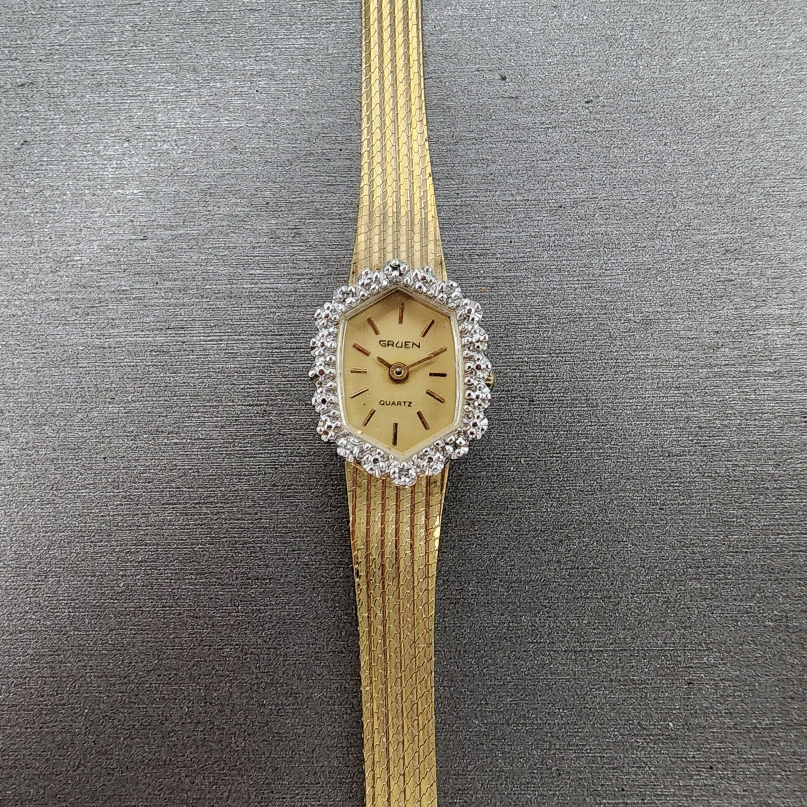 Gruen Watch Women 14mm Gold Dial Gold Tone Hexagon Diamond Bezel READ!! New Batt0
