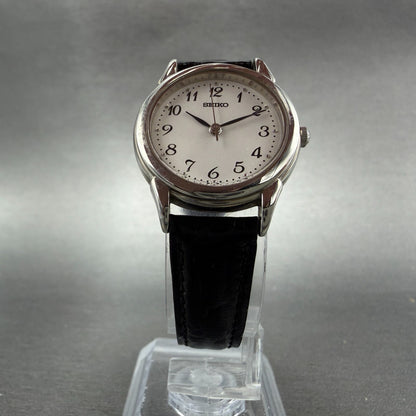 Seiko Watch Women 25mm White Dial Silver Tone Round 7n01-6880 New Battery5