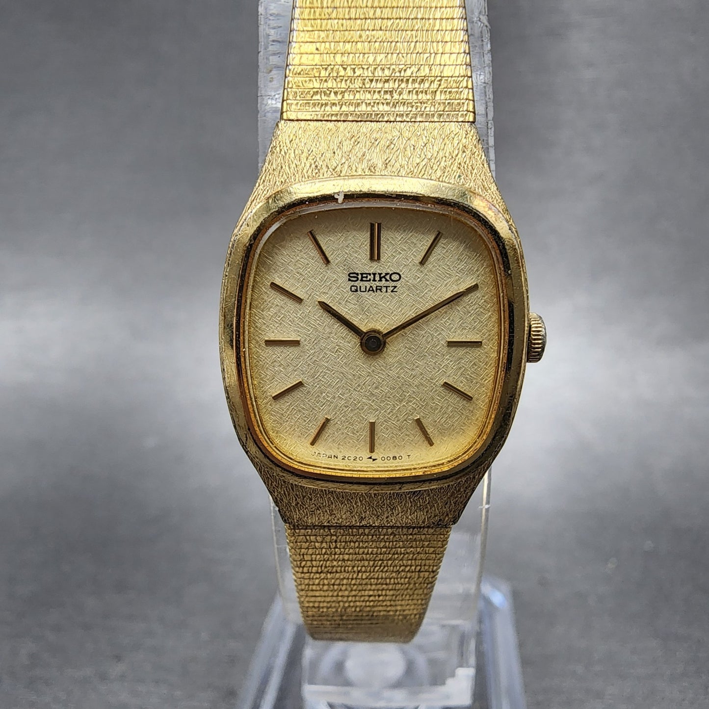 Seiko Watch Women 18mm Champagne dial Gold Tone Rectangle 2c205029 New Battery0