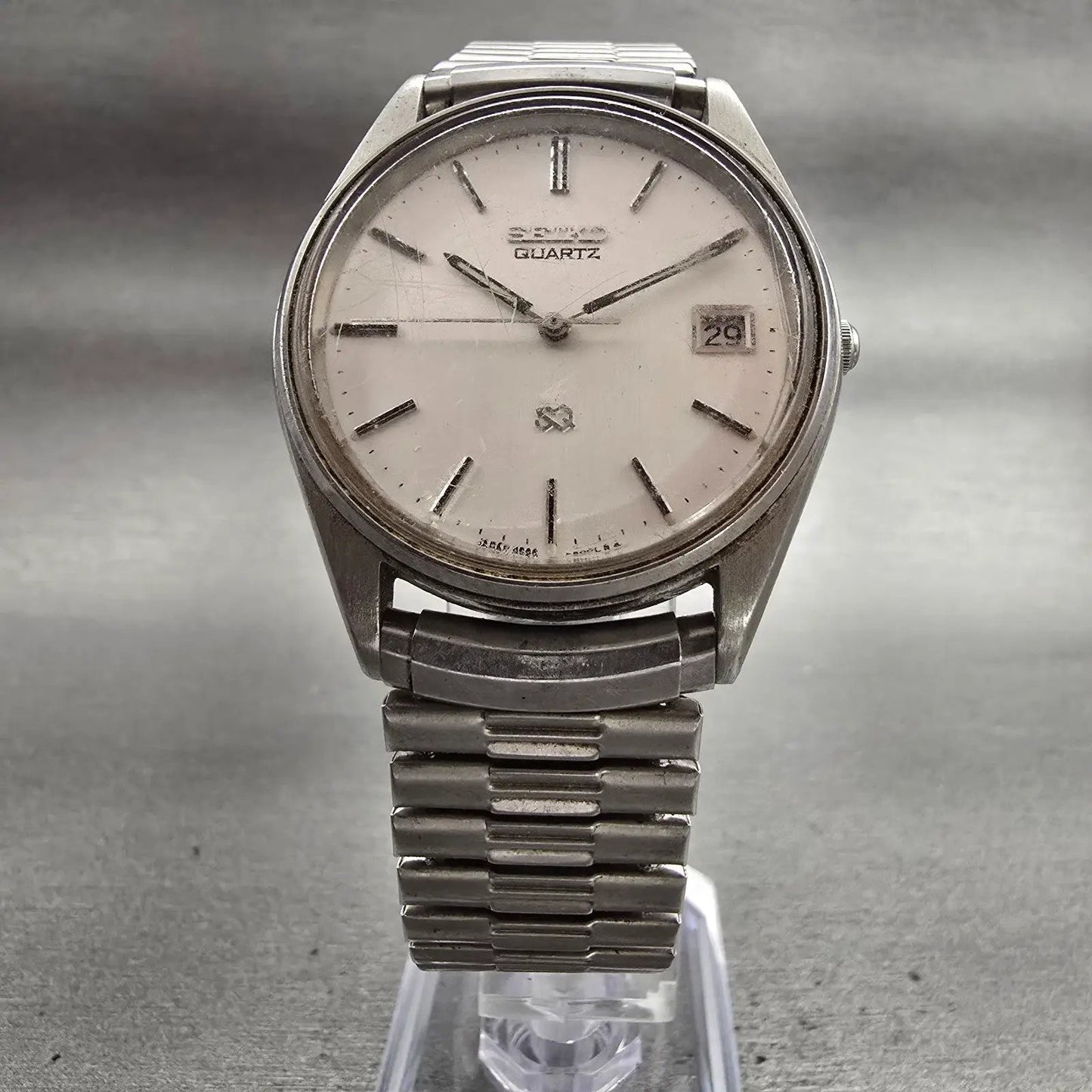Seiko SQ Watch Men 35mm Silver Dial Silver Tone Date Round 8222-8029 New Battery5