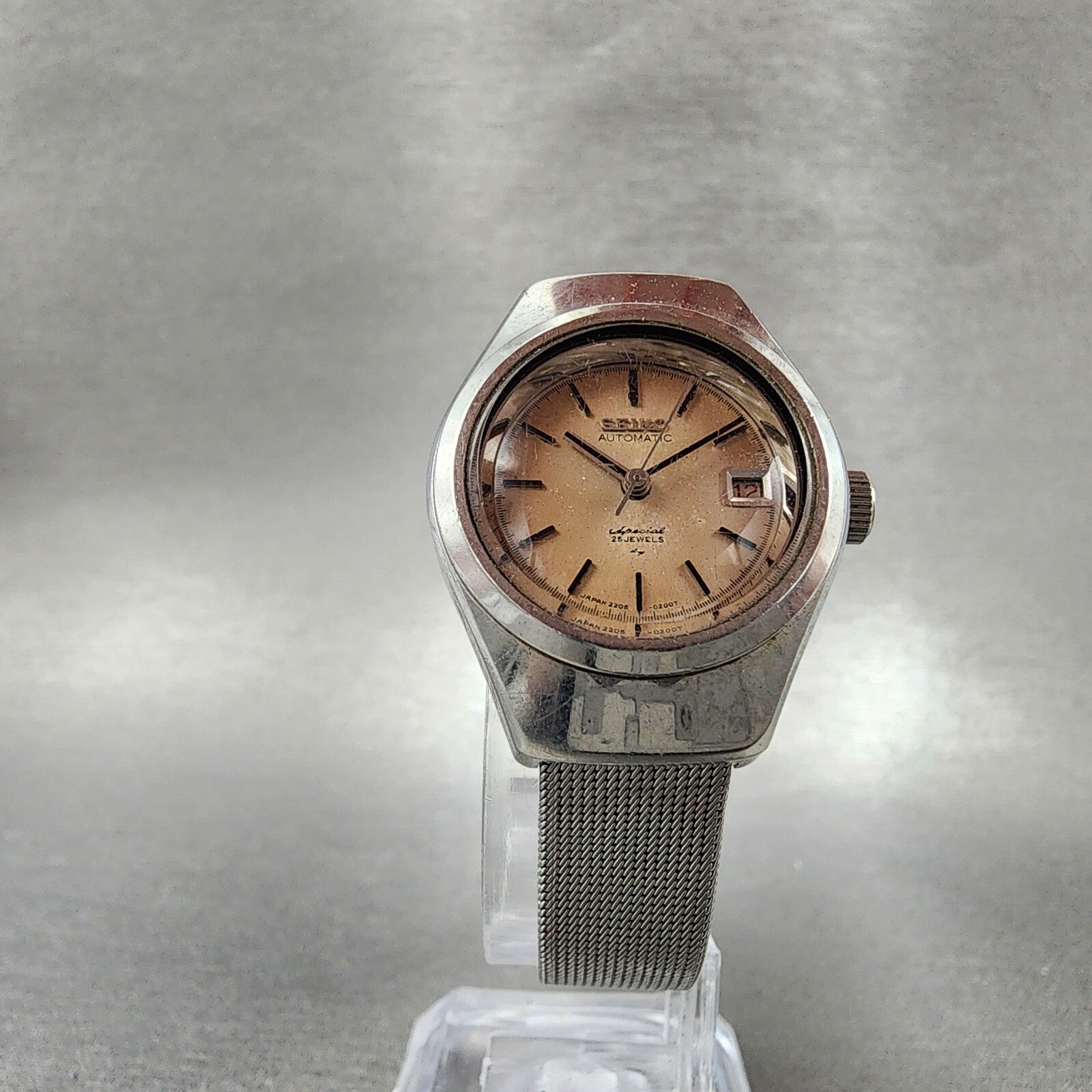 Seiko Special Watch Women 24mm champagne Dial Silver Tone Automatic 220501605