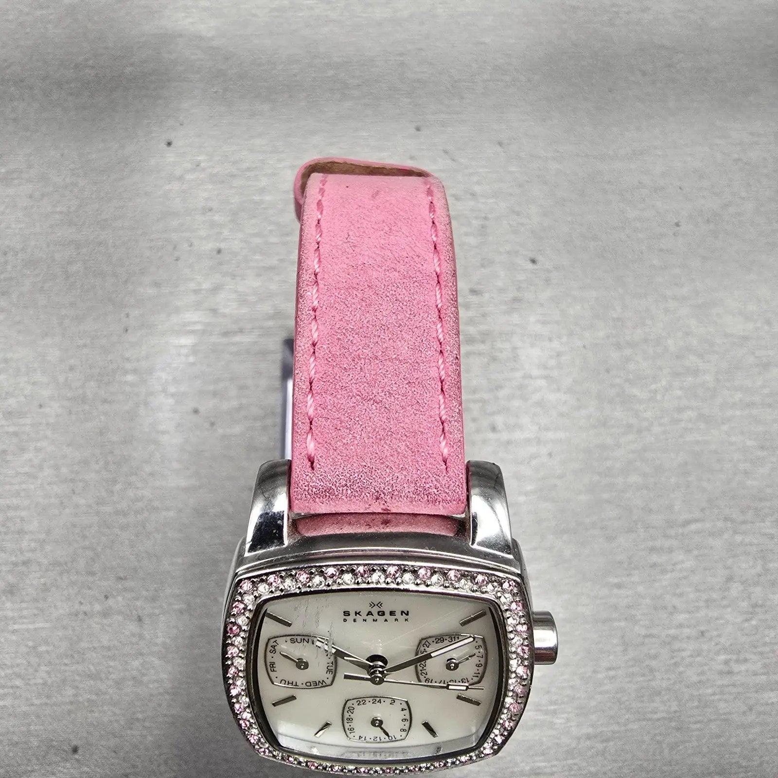 Skagen Watch Women 30mm MOP Dial Silver Tone Daydate Gemmed 558SSLPCR New Batt4