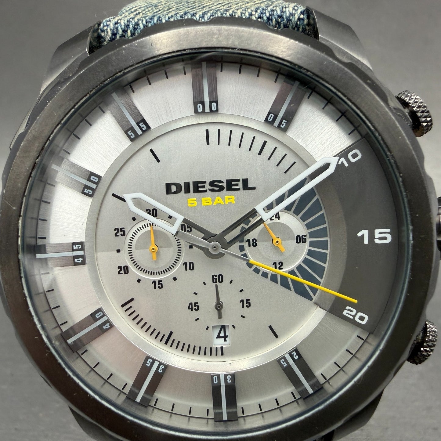 Diesel Stronghold Chronograph Watch Men 51mm White Dial Black DZ4345 New Battery1