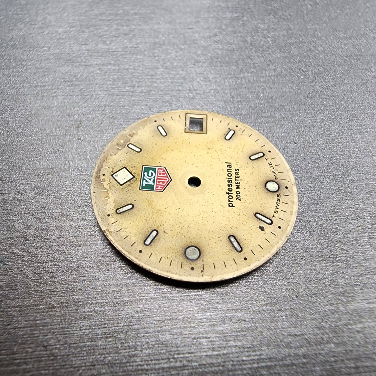 Tag Heuer Professtional 2000 Watch Dial Gold Tone Swiss Mader 26mm Date