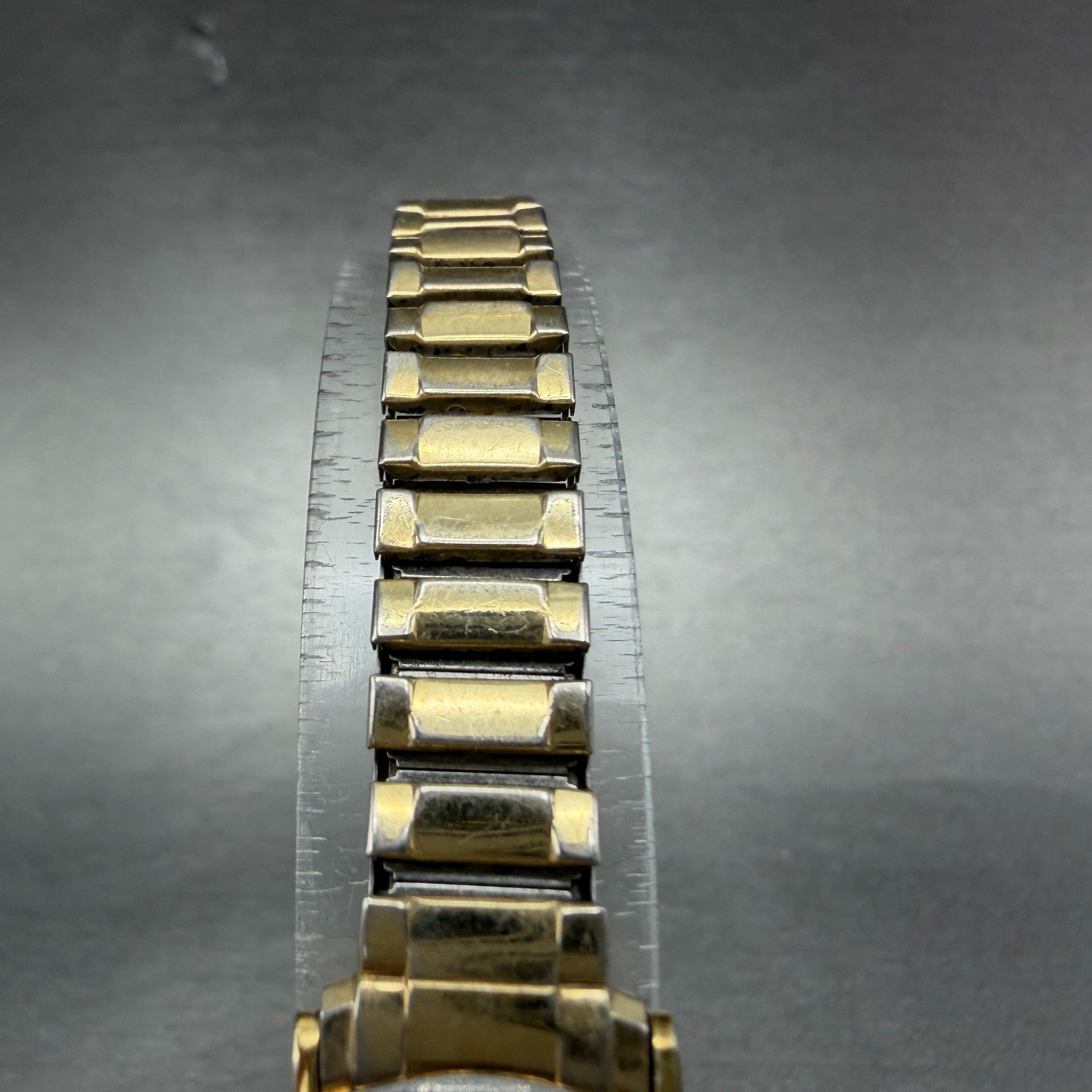 Seiko Watch Women 23mm Champagne Dial Gold Tone Round 1400-0049 New Battery4