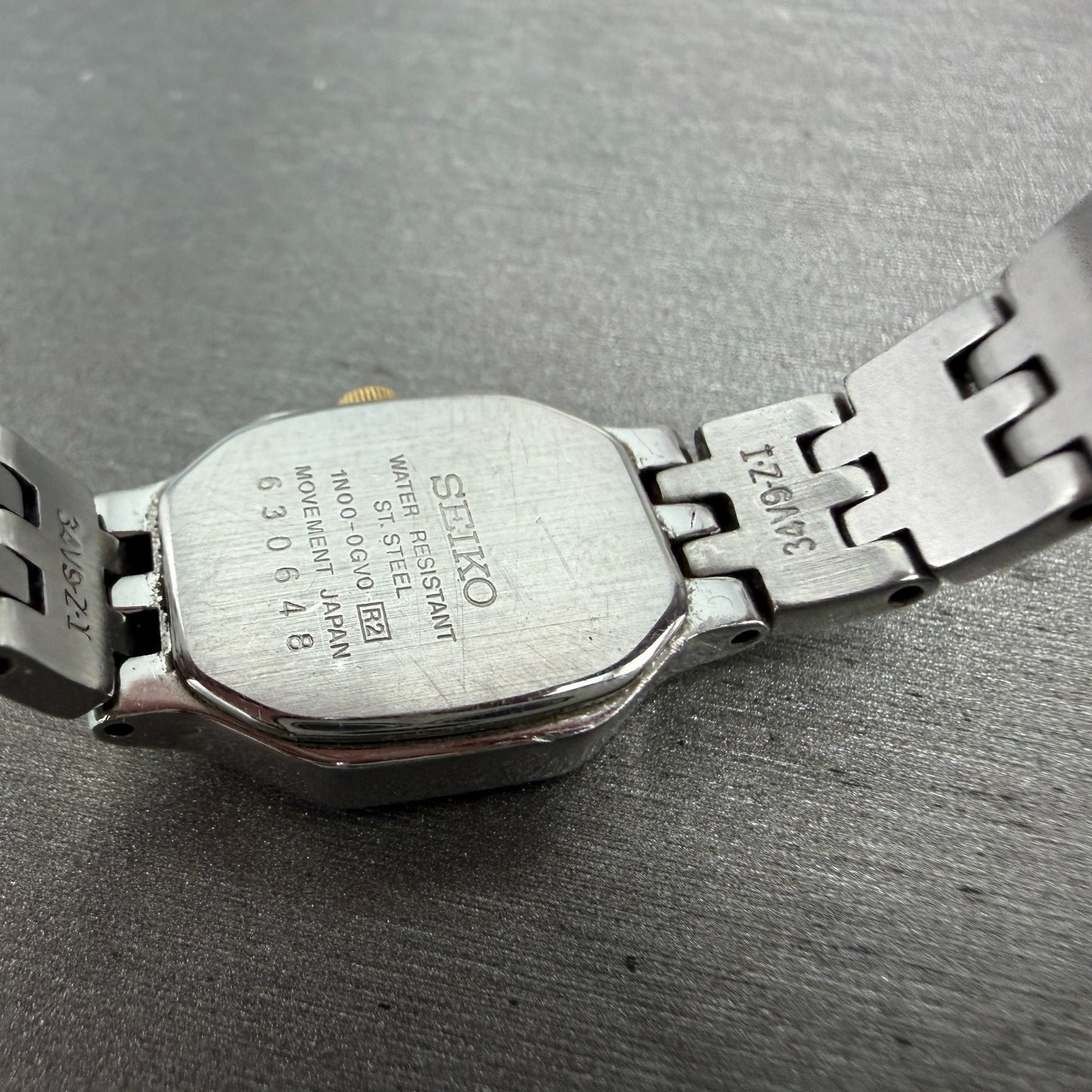 Seiko Watch Women 16mm White Dial Two Tone Octagon 1N00-0GV0 New Battery Vintage9