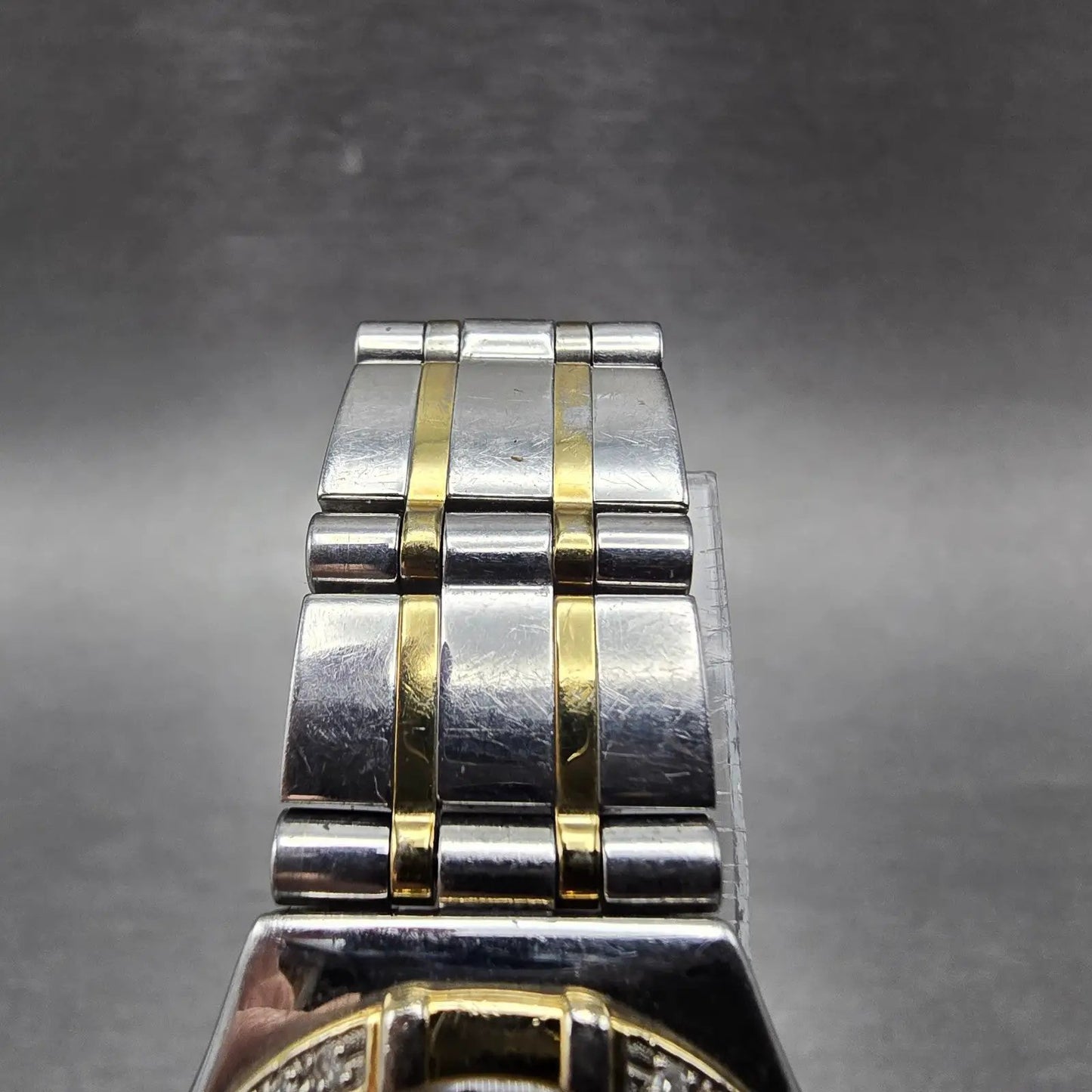 Citizen Eco-Drive Watch Women 25mm Black Dial Two Tone Round E030-H26647 Runs GH4