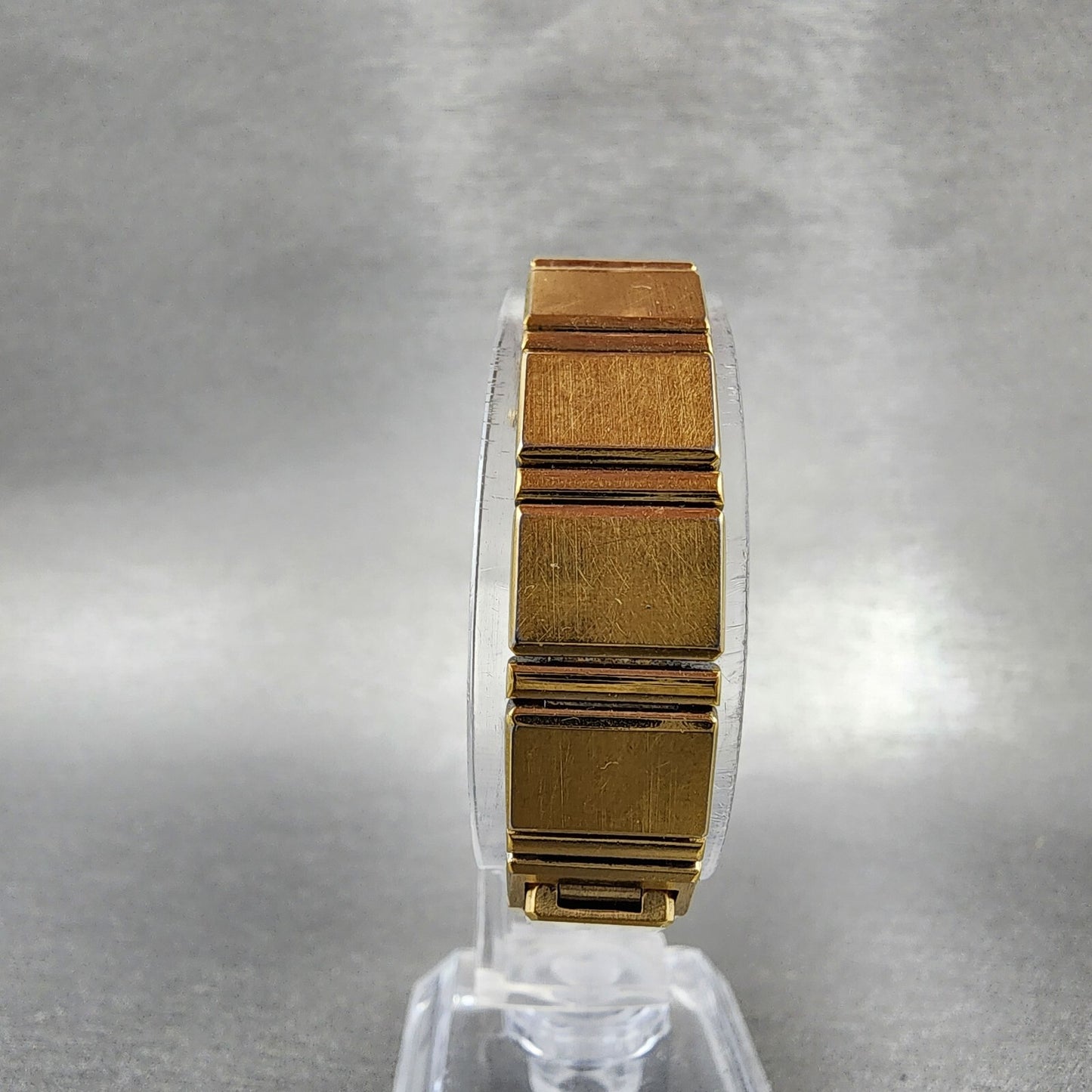 Seiko Watch Women 14mm Gold Dial Gold Tone Square 1E205030 New Battery7
