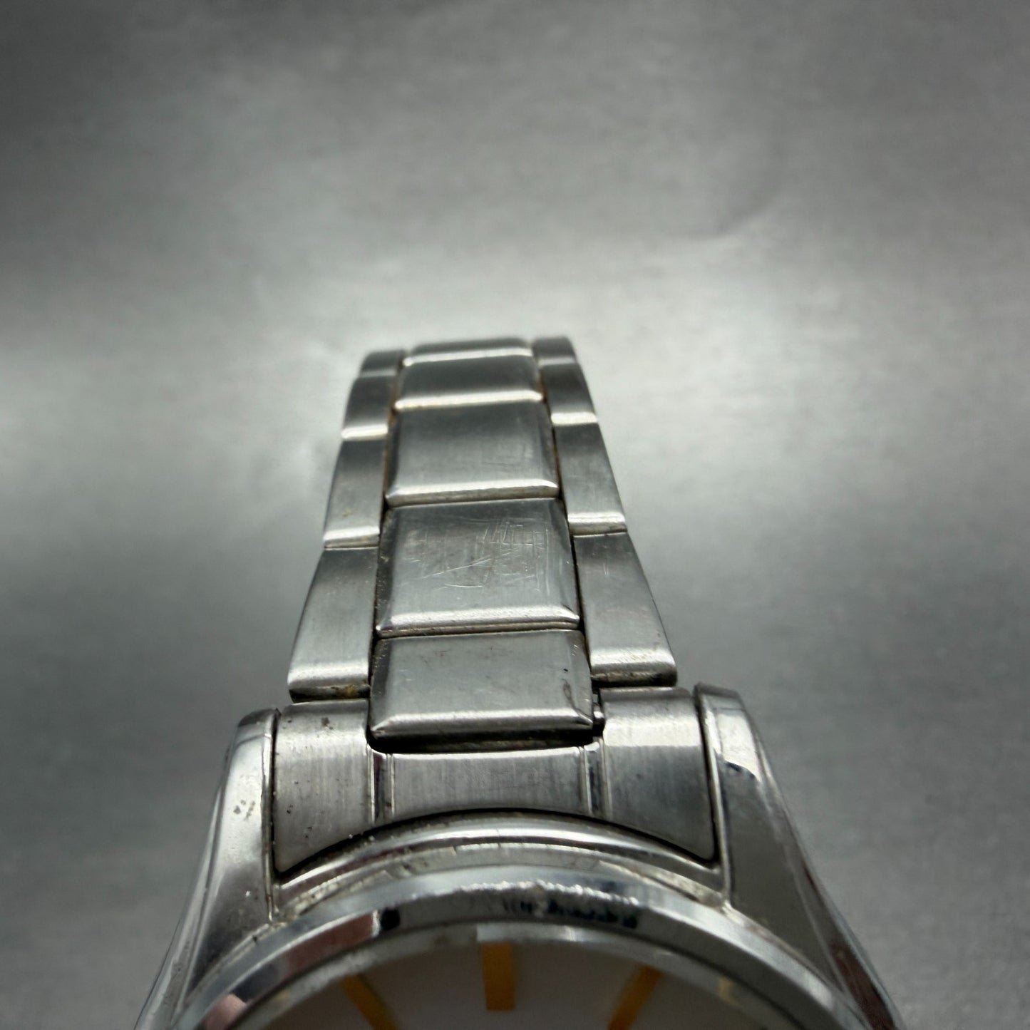 Seiko Alba Solar Watch Men 36mm Silver Dial Silver Tone Daydate V158-0AX0 Runs4