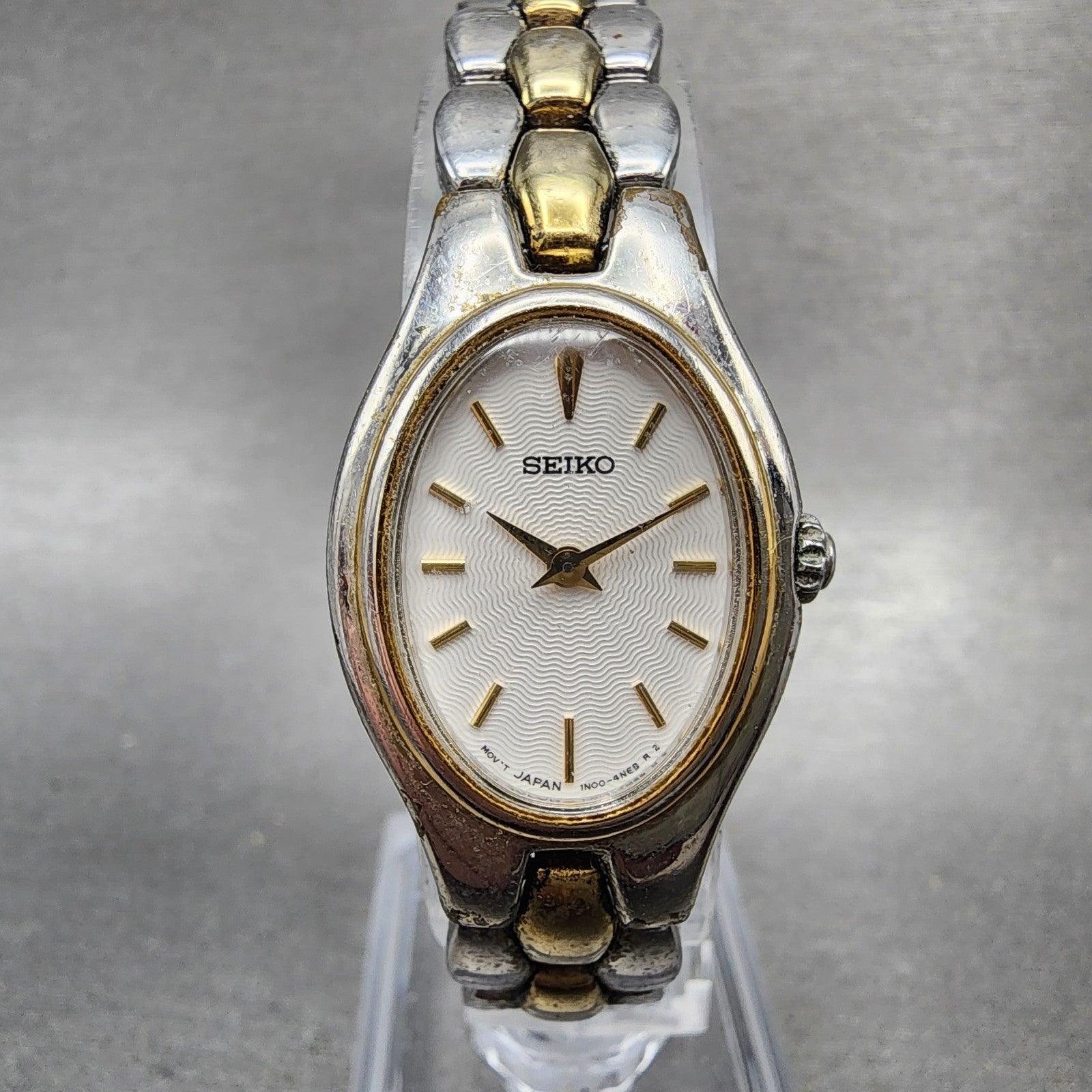 Seiko Watch Women 20mm White Dial Two Tone Oval 1n006F80 New Battery Vintage0