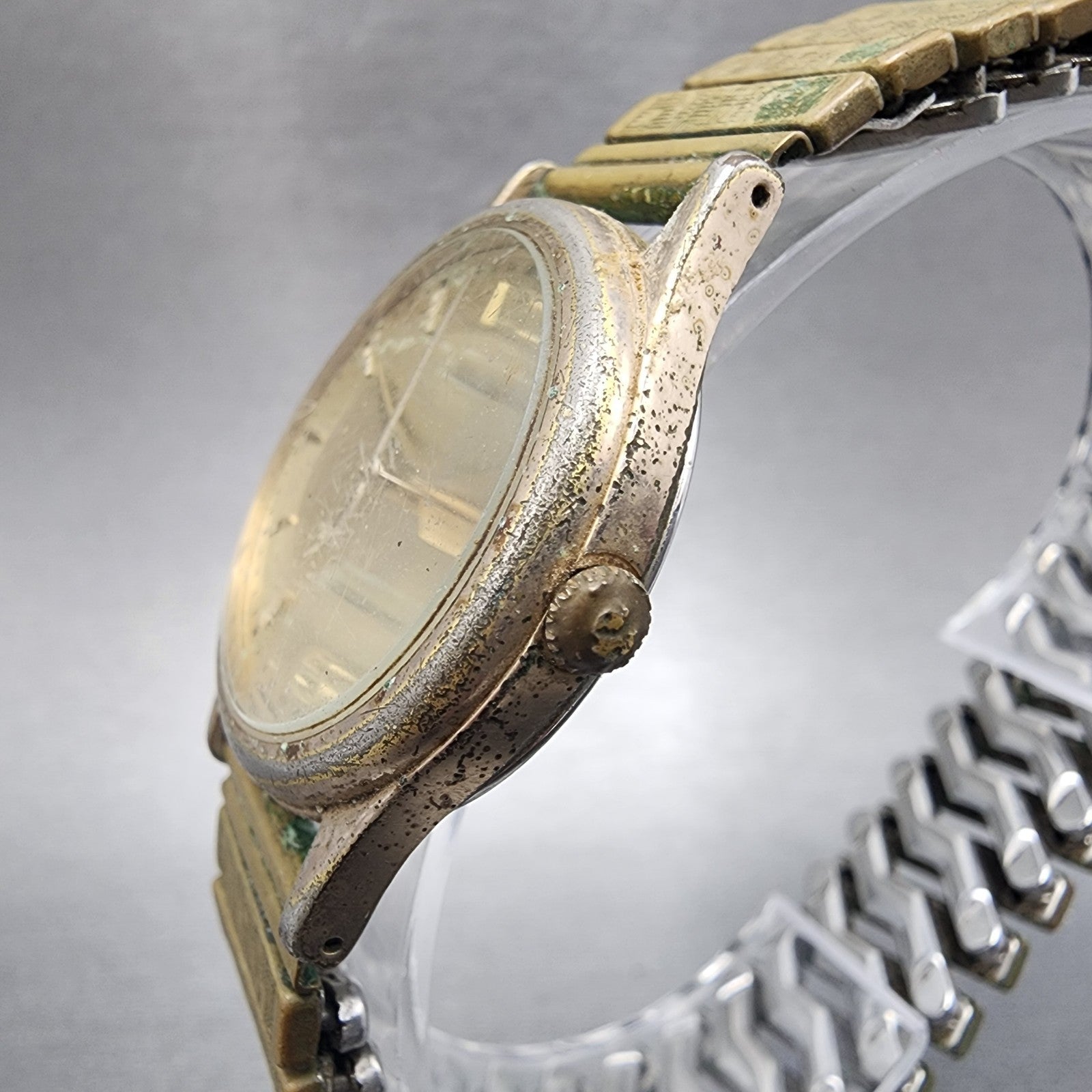 Seiko Alba Watch Women 30mm Gold Dial Gold Tone V3216220 New Battery2