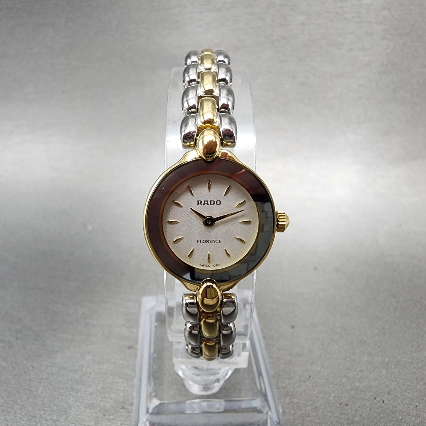 Rado Florence Watch Women 20mm White Dial Two Tone Round 153.3665.2 New Battery0