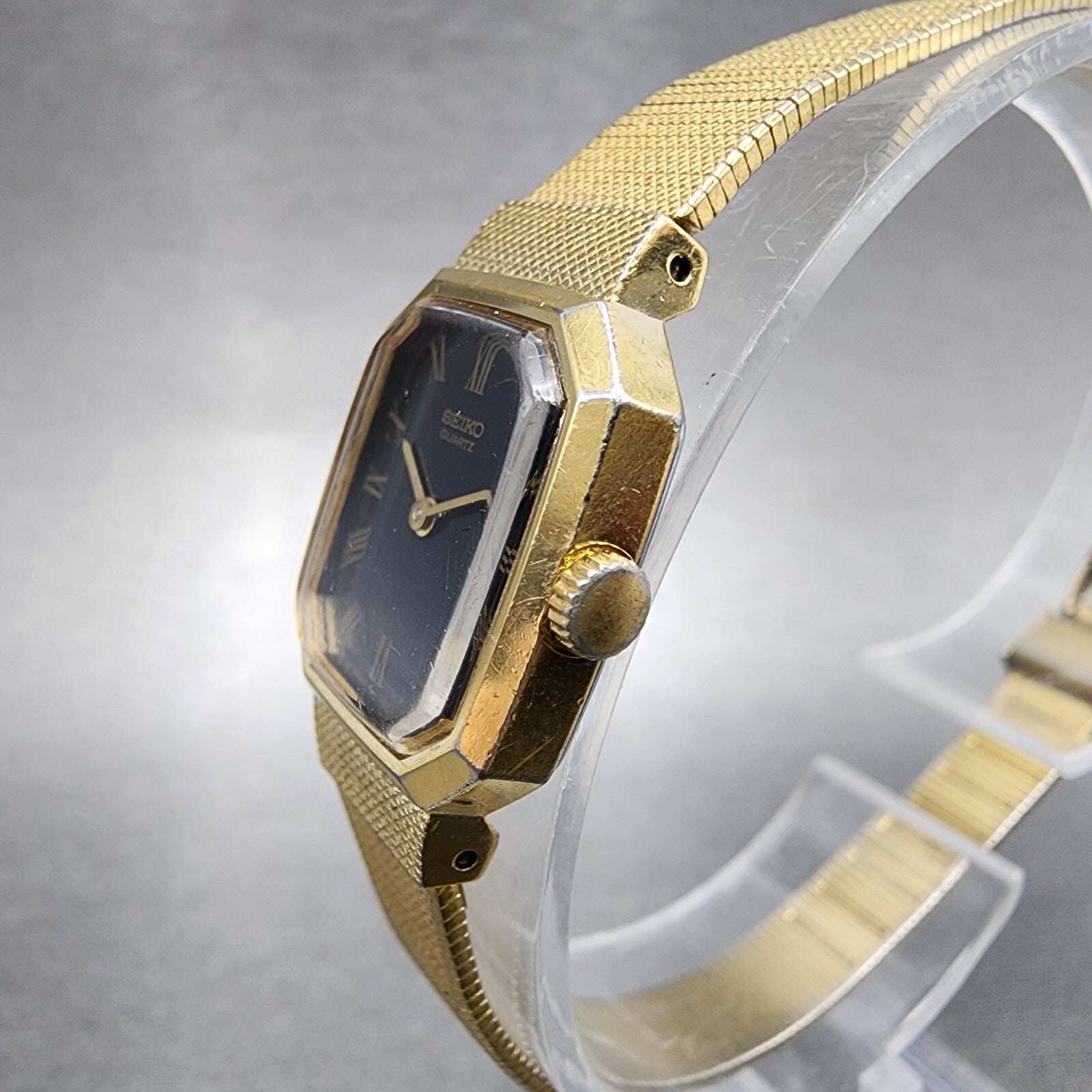 Seiko Watch Women 17mm Black Dial Gold Tone Octagon 4N005139 New Battery2