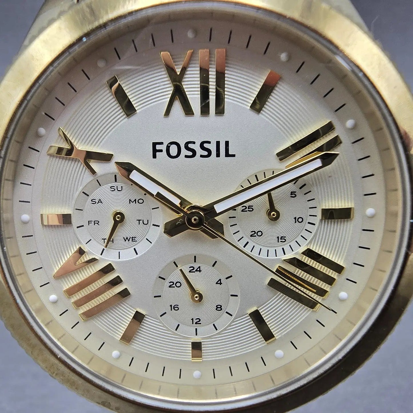 Fossil Cecile Watch Women 40mm Cream Dial Gold Tone Daydate AM4510 New Battery S1