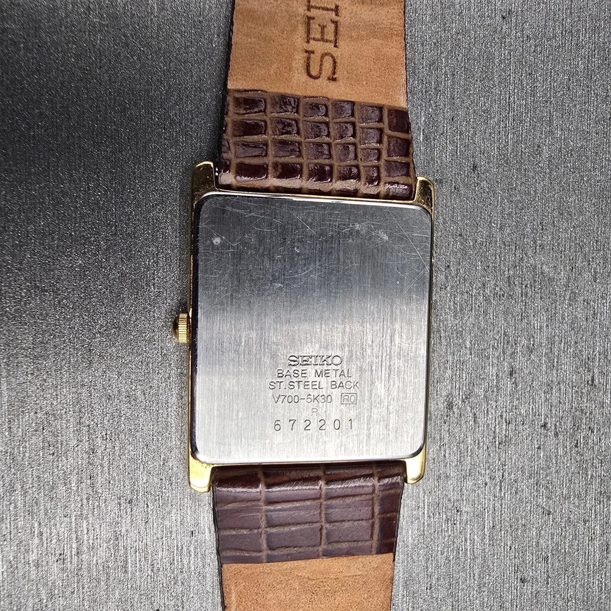 Seiko Tank Watch Men 25mm Gold Dial Gold Tone Rectangle V700-5K30 New Battery JP10