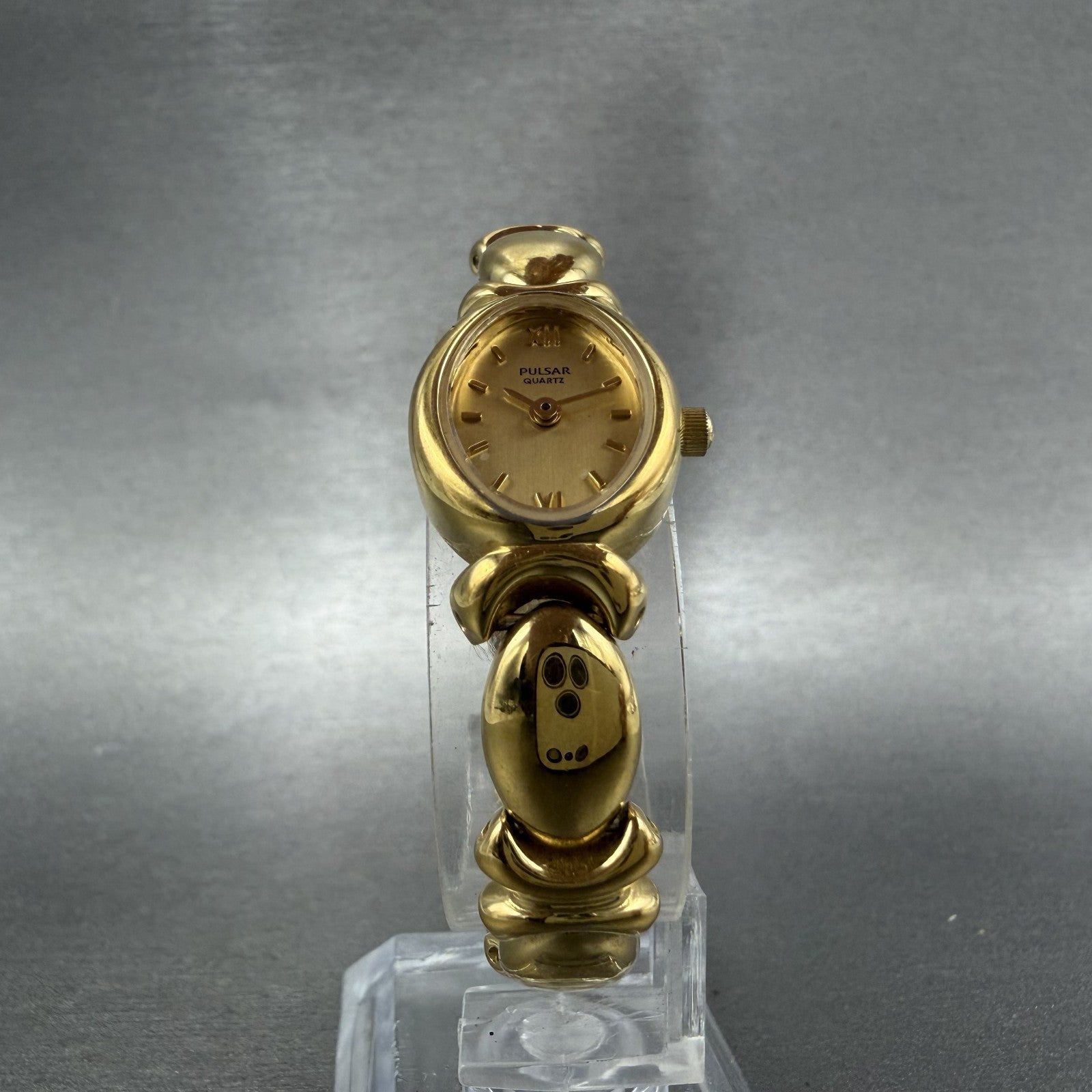 Seiko Pulsar Watch Women 16mm Champagne Dial Gold Tone V810X004 New Battery5