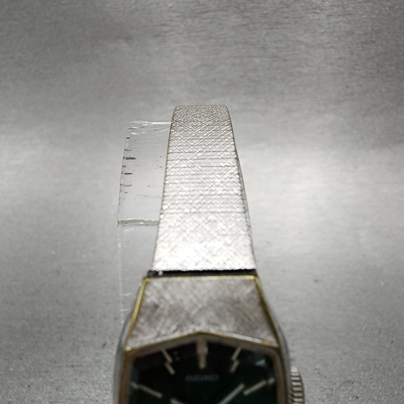Seiko Watch Women 17mm Green Dial Silver Tone Rectangle 114480 PARTS VTG5