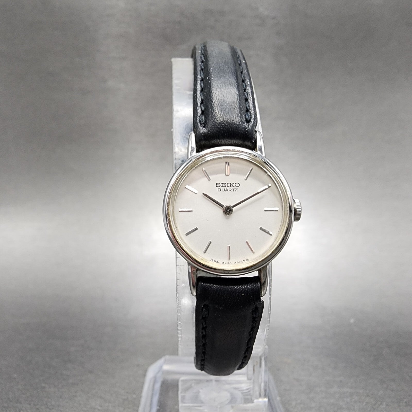 Seiko Watch Women 19mm White Dial Silver Tone Round 54200019 New Battery5