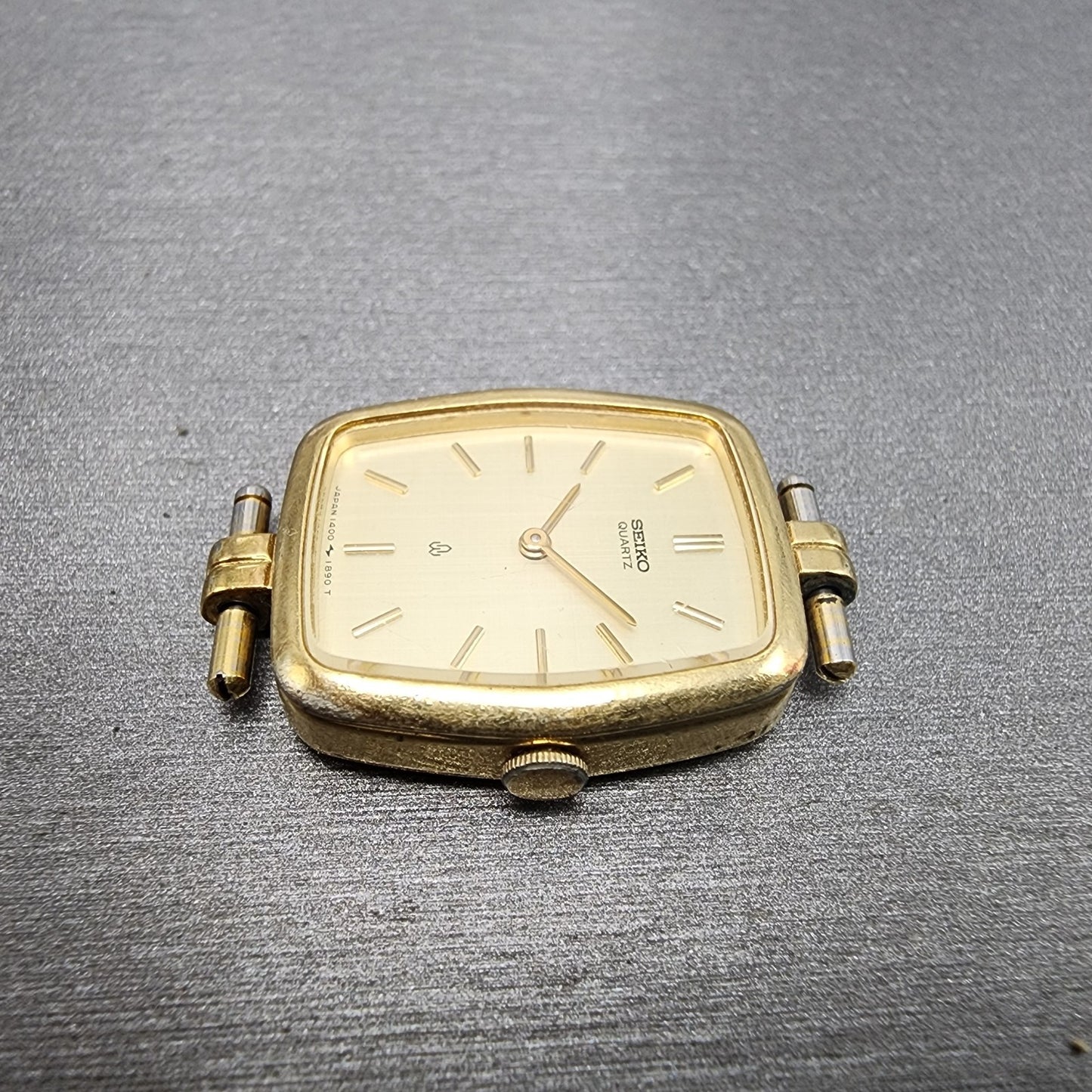 Seiko Tank Watch Women 20mm Champagne Dial Gold Tone Rectangle 14006070 New Bat5
