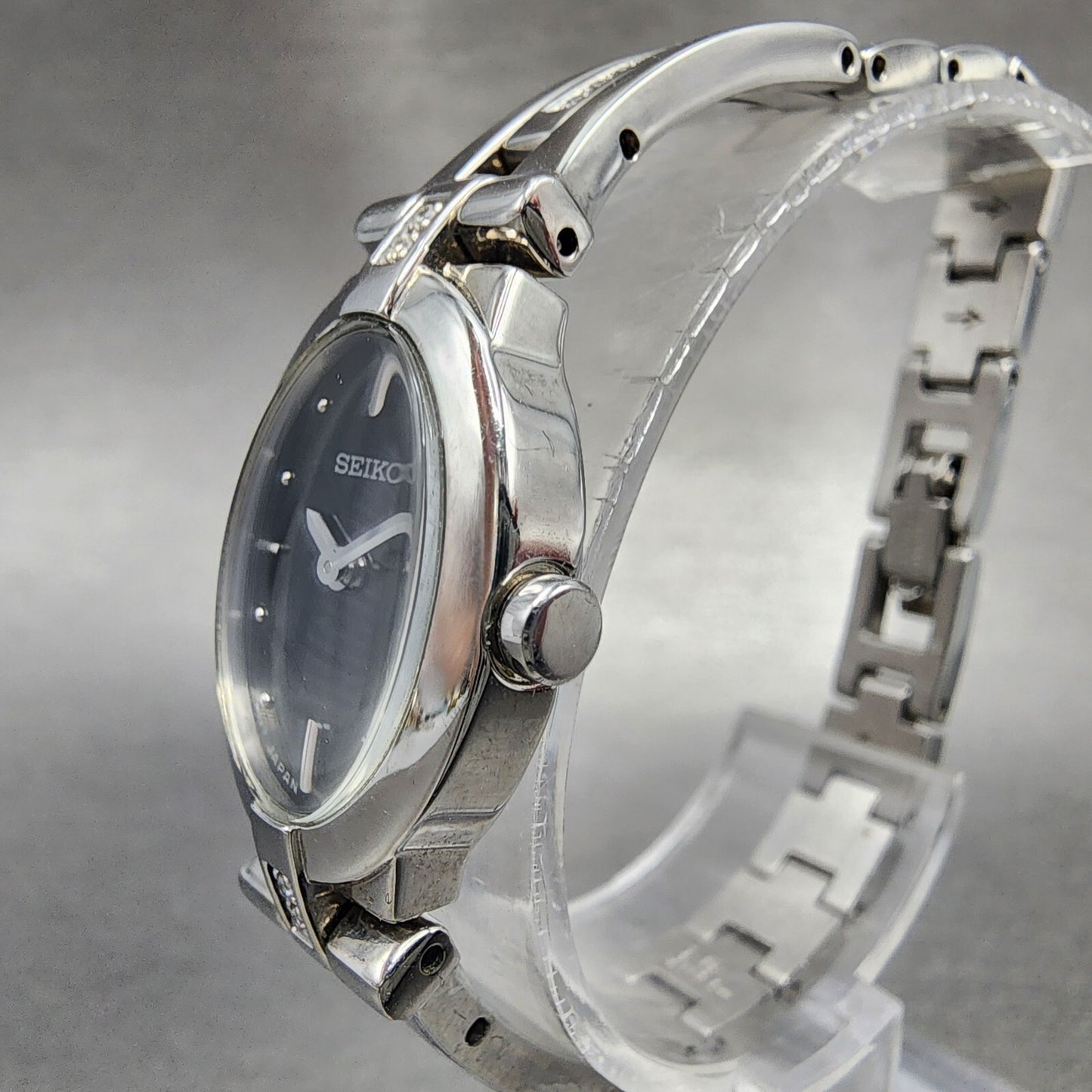 Seiko Watch Women 17mm Black Dial Silver Tone Diamond Accents 1N000KG0 New Batt2