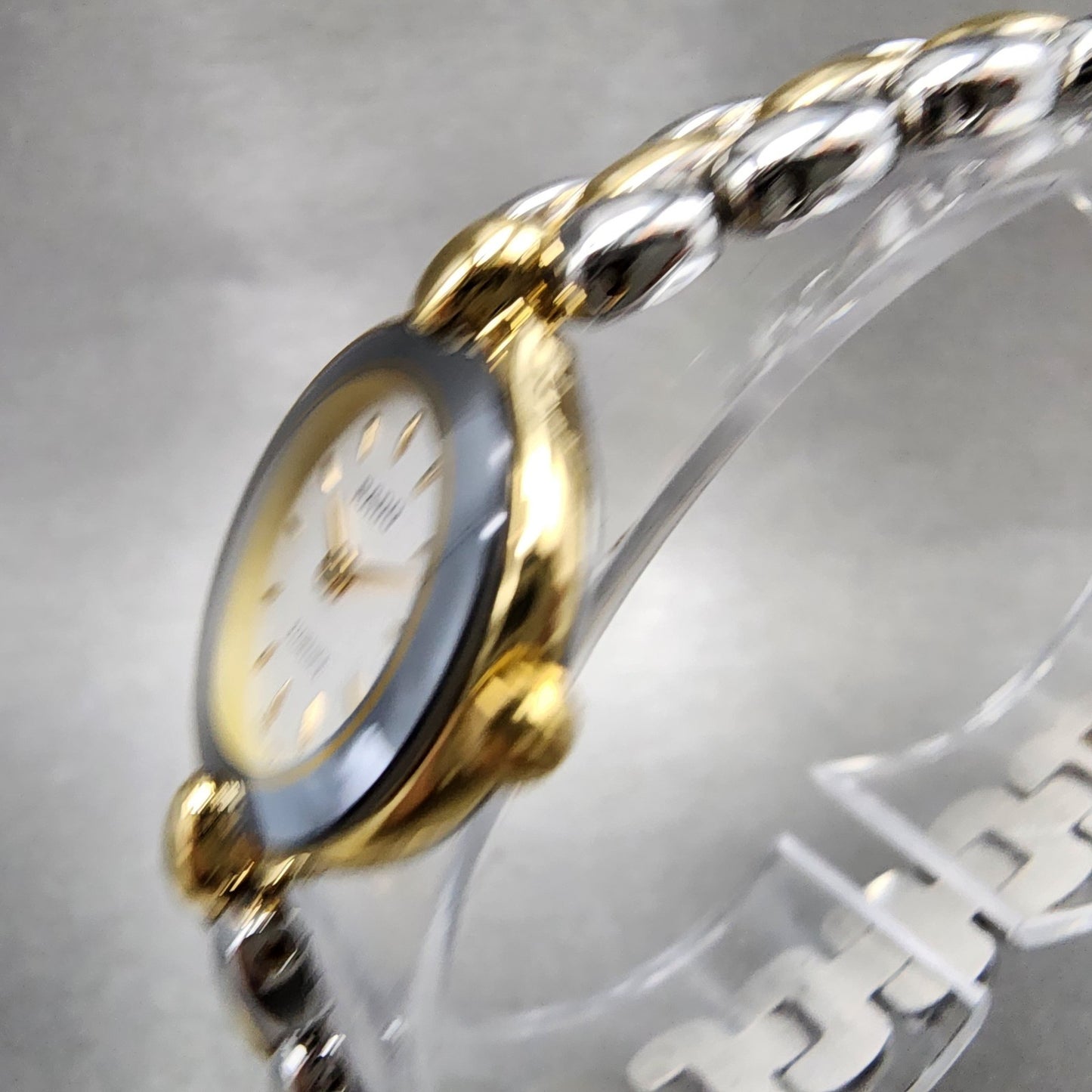 Rado Florence Watch Women 20mm White Dial Two Tone Round 153.3665.2 New Battery2