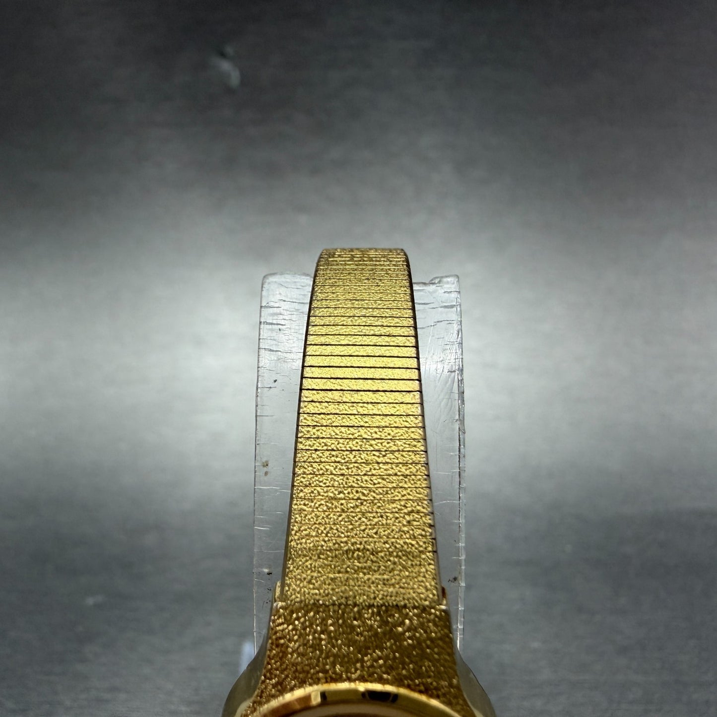 Seiko Watch Women 18mm Gold Dial Gold Tone Round Vintage V401-0250 New Battery W4