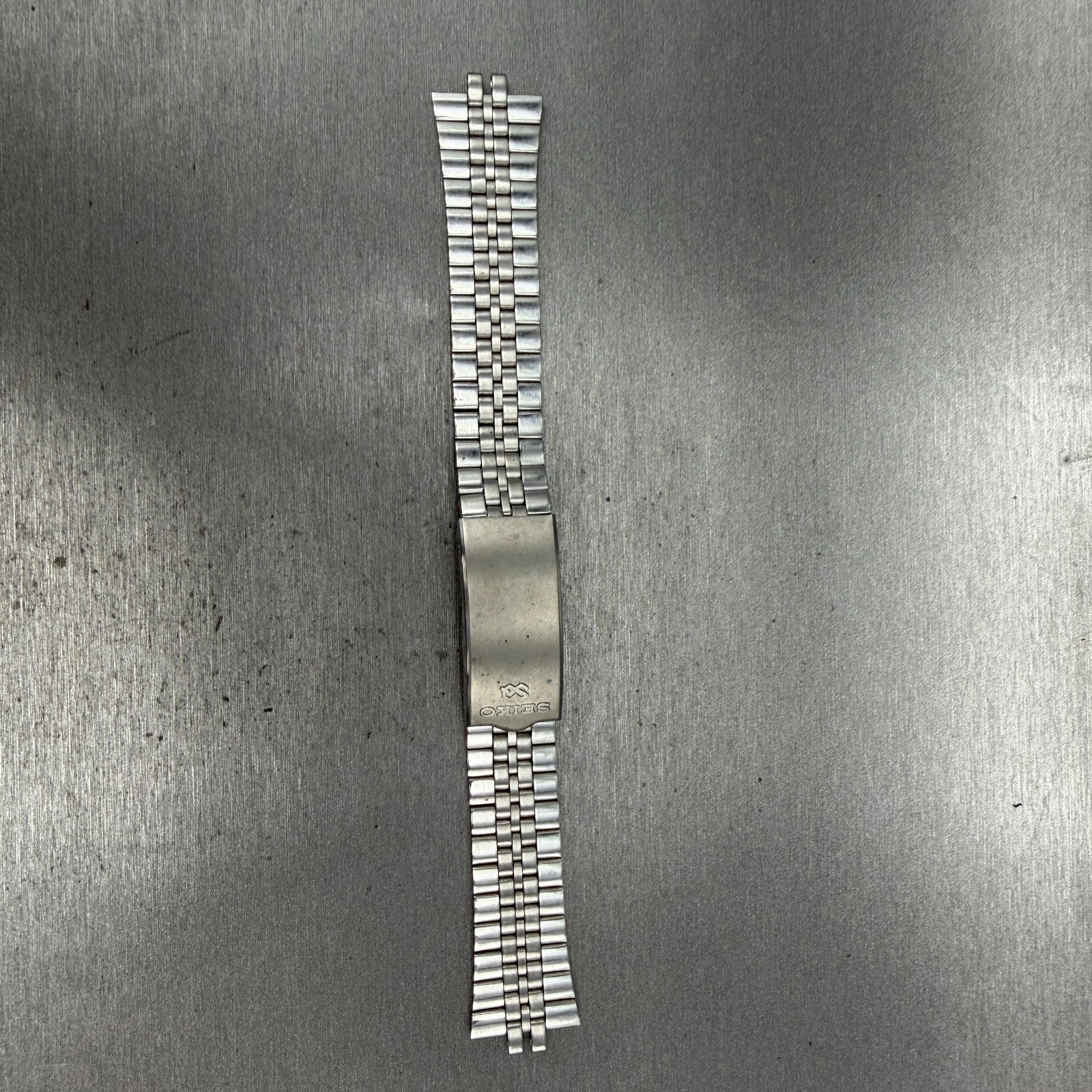 Seiko SQ Bracelet 20mm Stainless Steel Silver Tone Tri Folding Clasp VTG Japan0