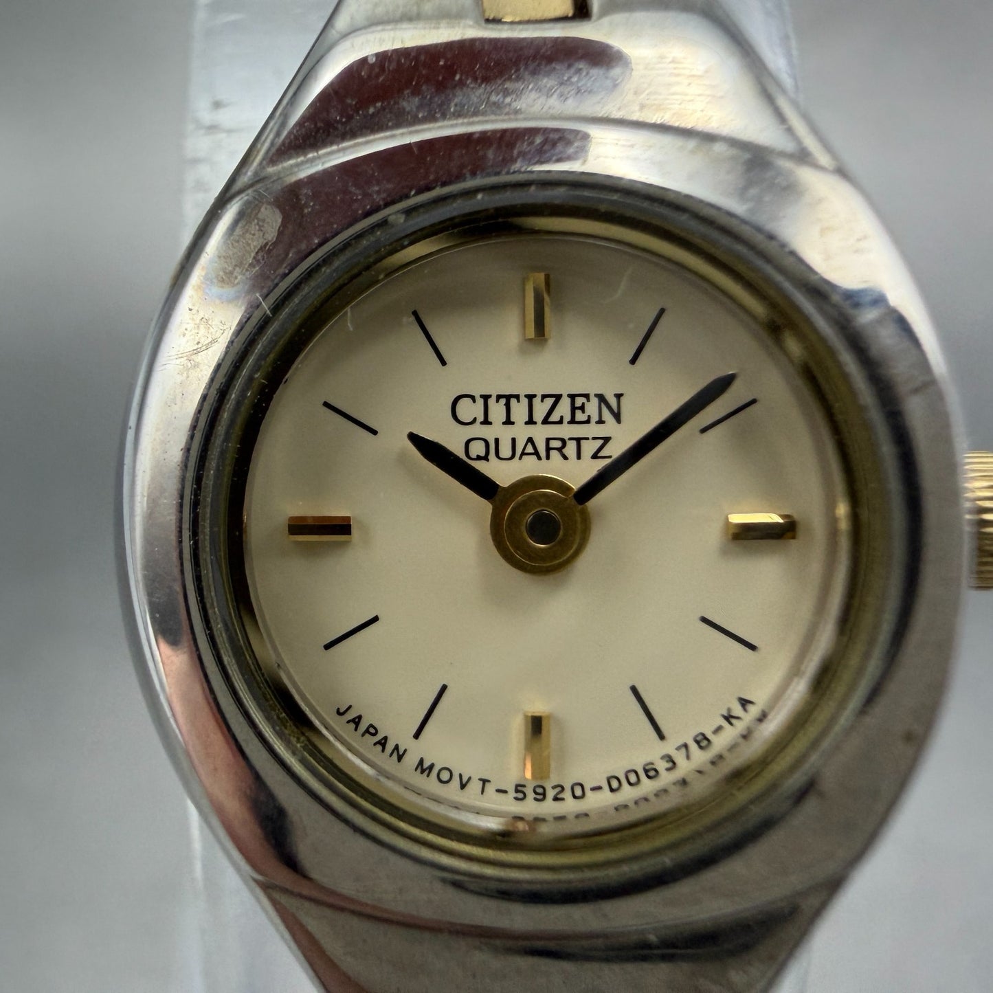 Citizen Watch Women 17mm Cream Dial Two Tone Round 5920-S91531 New Battery HG4211