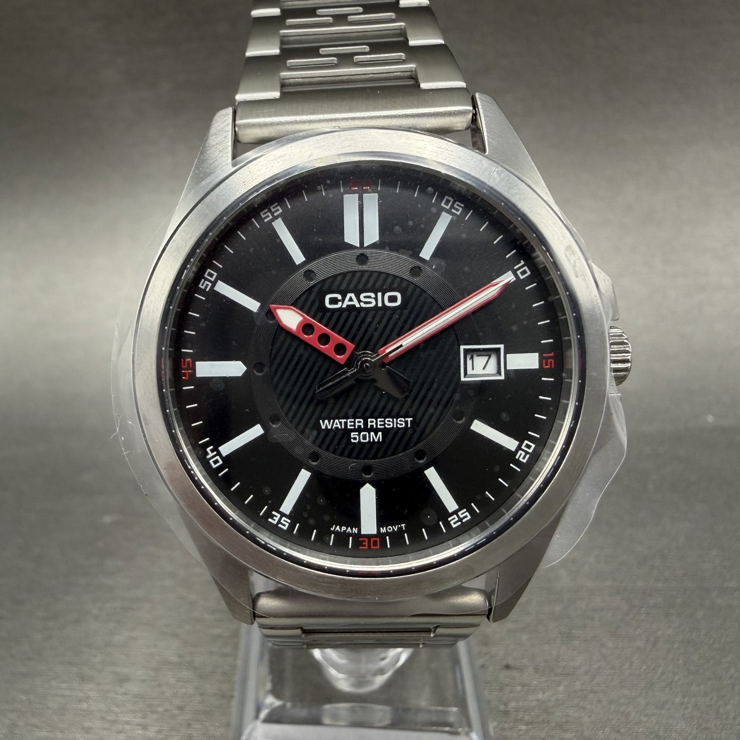 Casio MTP-E700 Watch Men 39mm Black Dial  Silver Tone Metal Date Bracelet Round0