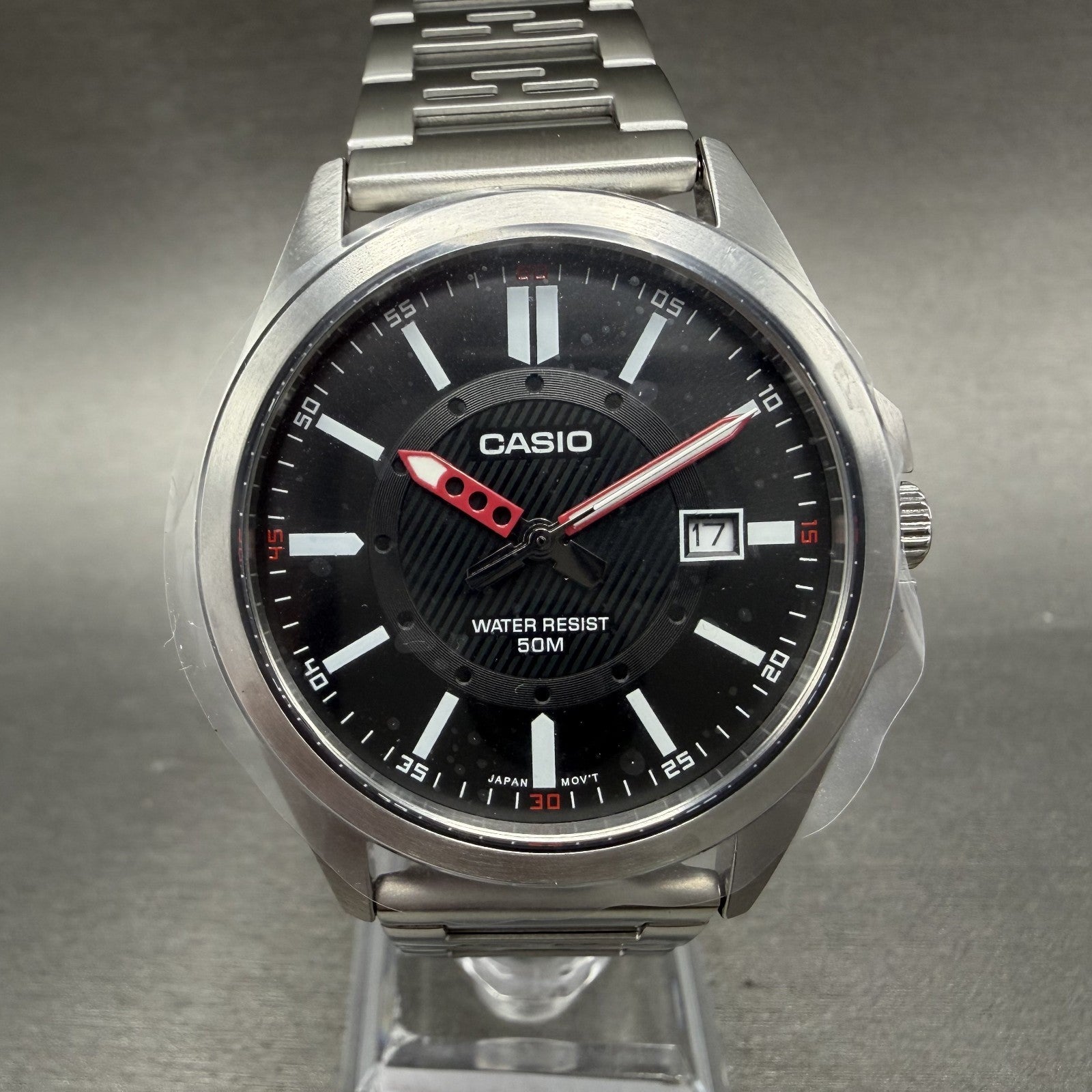 Casio MTP-E700 Watch Men 39mm Black Dial  Silver Tone Metal Date Bracelet Round0