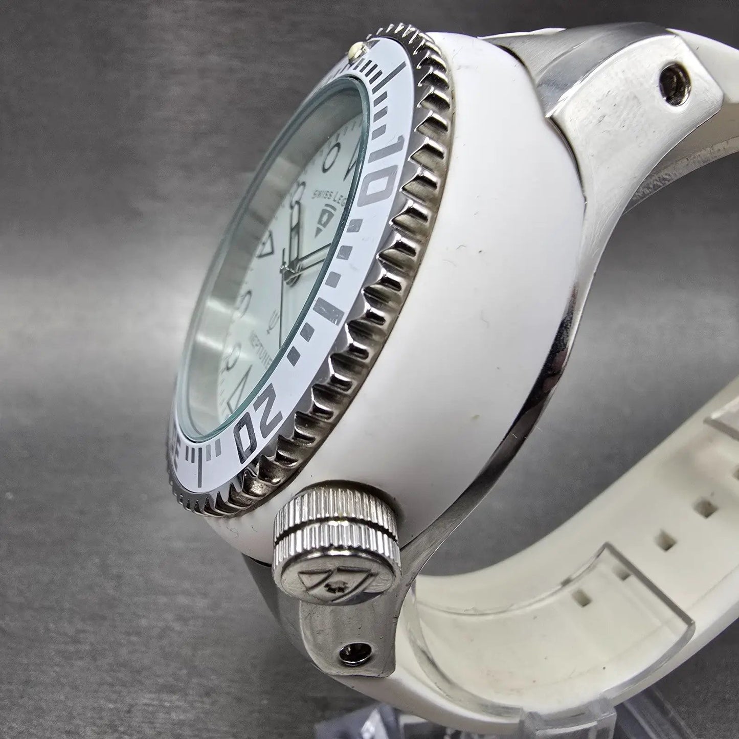 Swiss Legend Neptune Watch Men 52mm White Dial Steel Date Round New Battery2